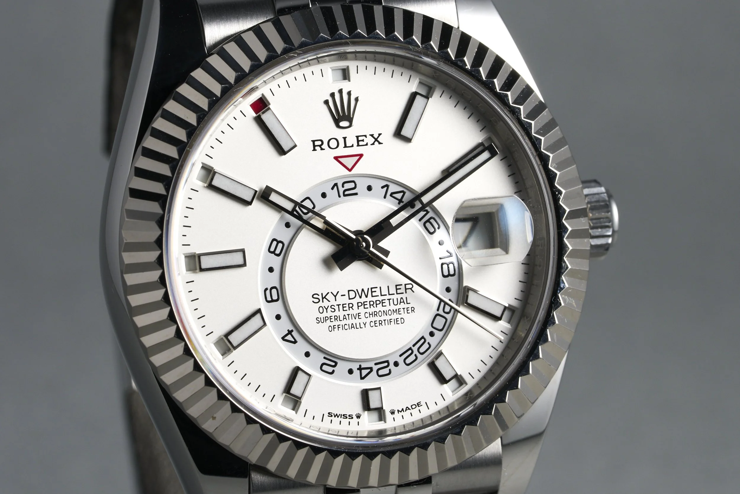 rolex-skydweller.boxpapers-336934-white.dial-2023-oysterpalace-OP2272-04.jpg