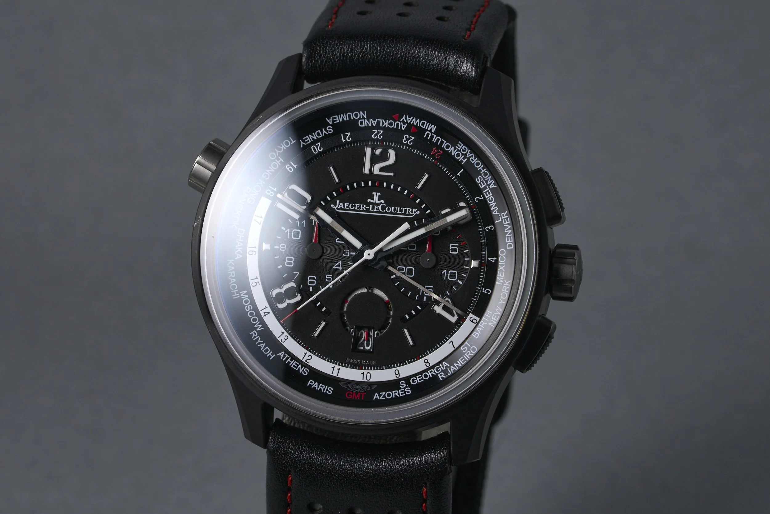 jlc-amvox5worldchronograph.boxpaper-193.a.c2-black.dial-2015-oysterpalace-OP2175-03.jpg
