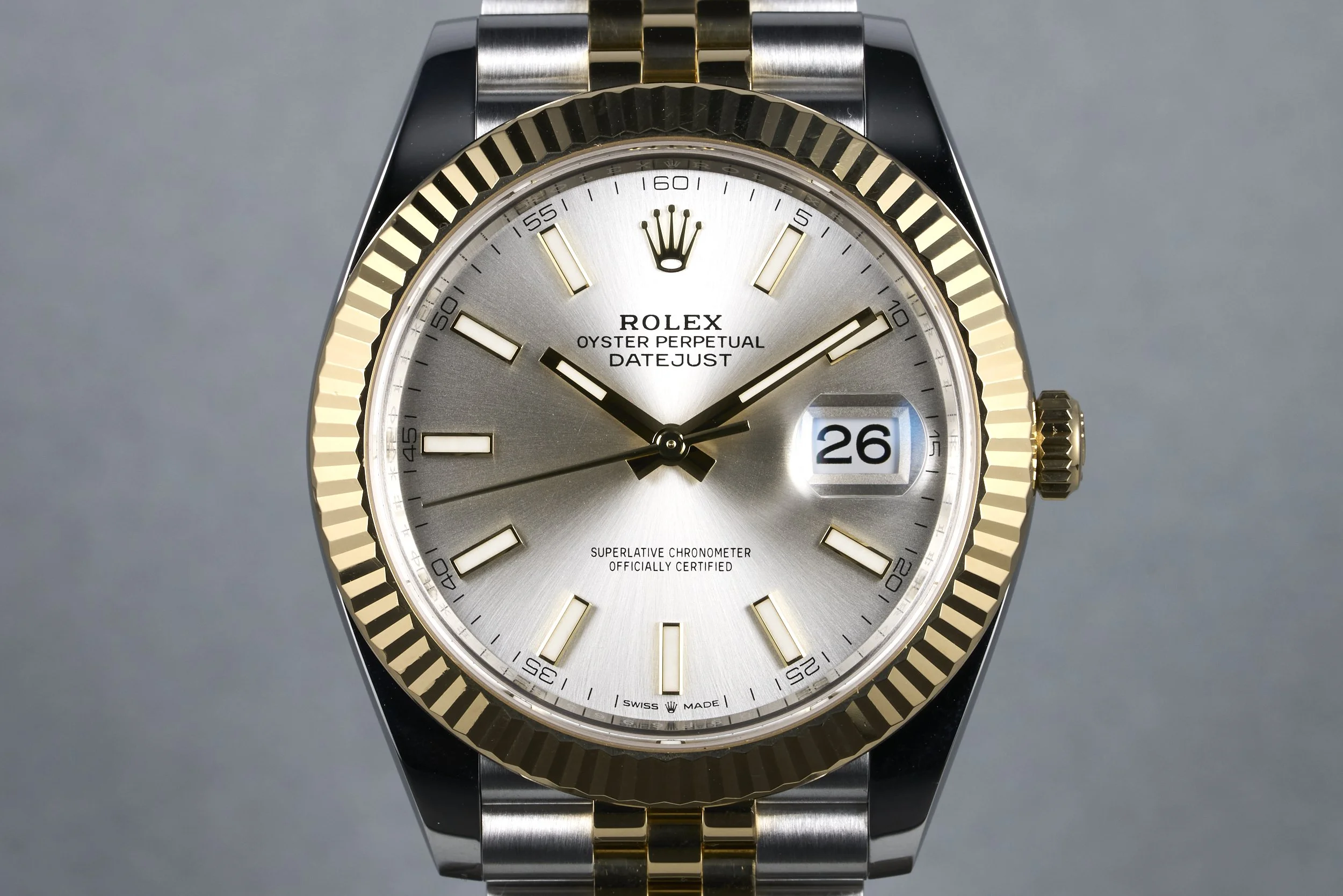 rolex-datejust.41.twotone.boxpapers-1263333-silver.dial-2022-oysterpalace-OP2200-01.jpg