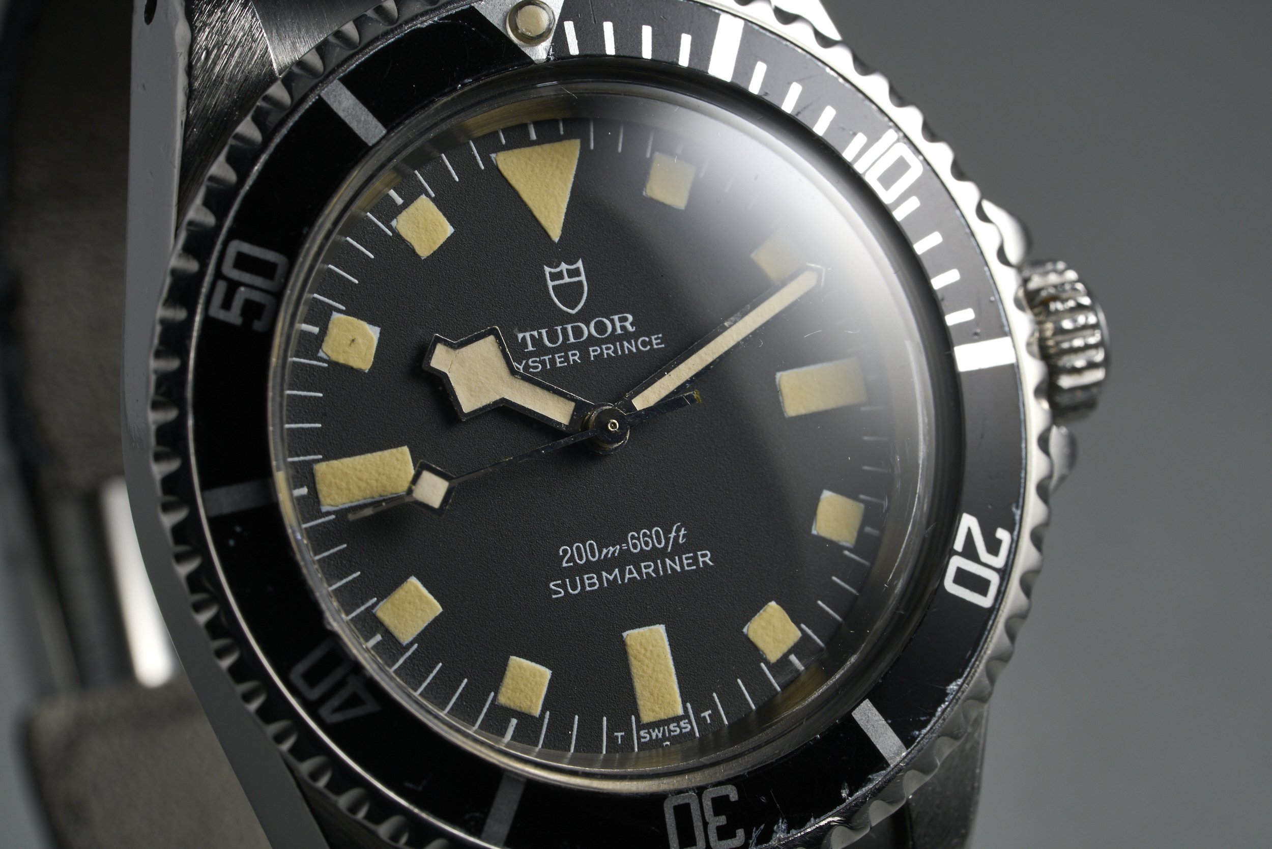 tudor-submariner-94010-black.dial-1979-oysterpalace-OP2223-04.jpg