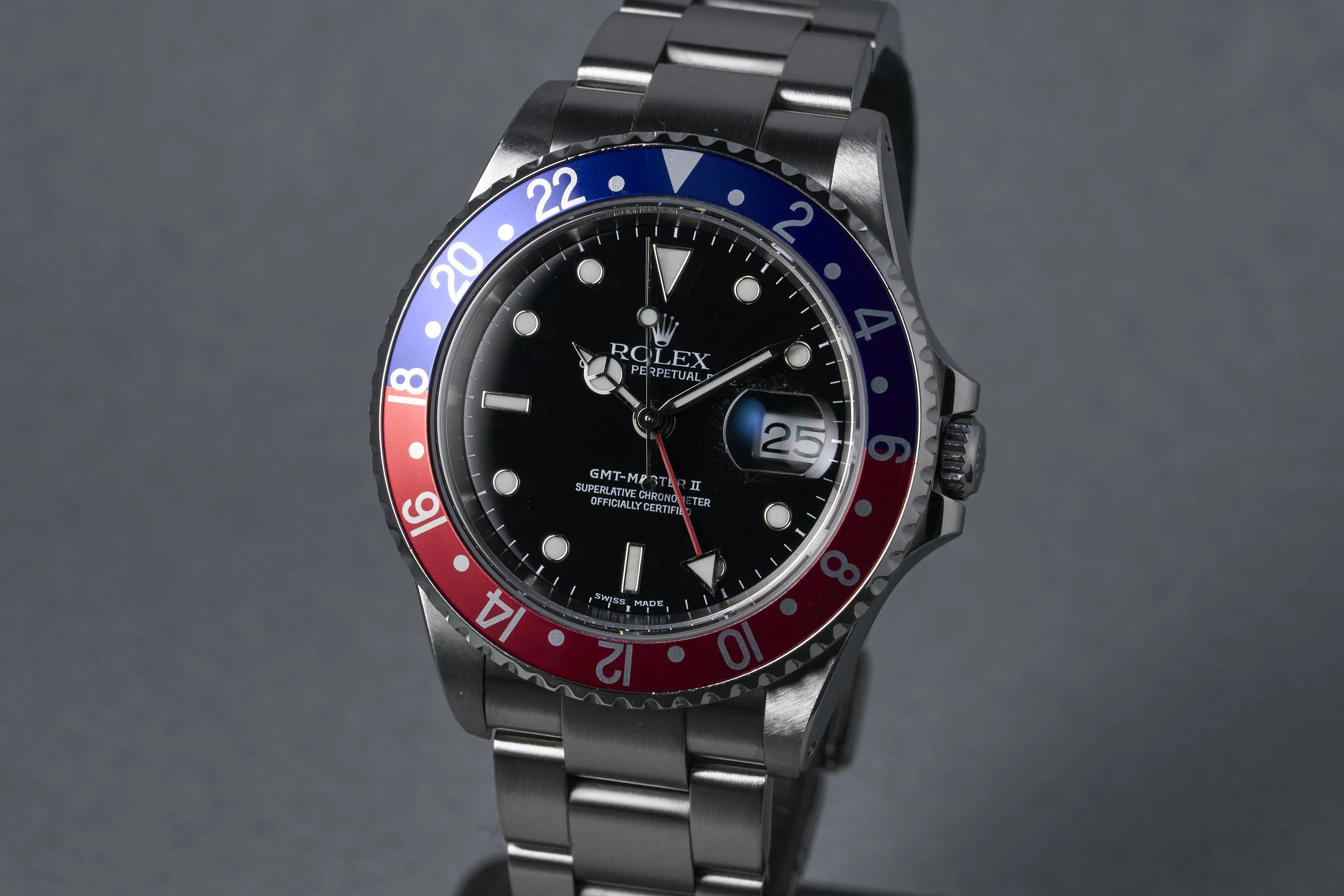 rolex-gmtii.pepsi-16710-luminova.dial-2000-oysterpalace-OP2296-03.jpg