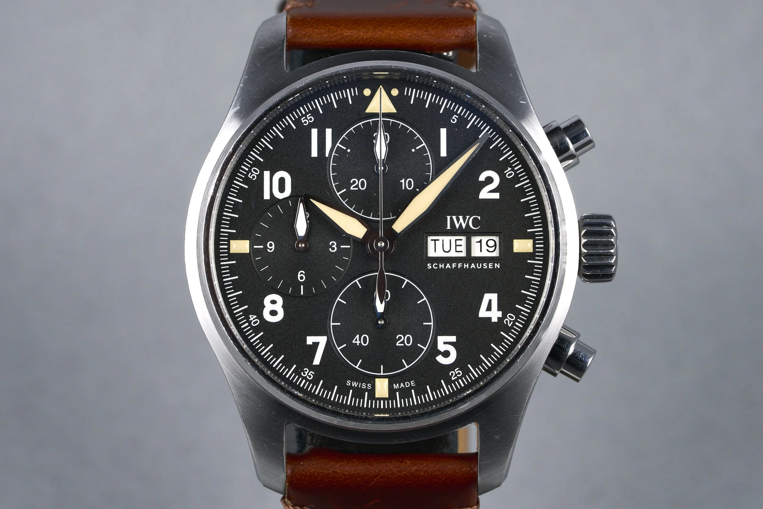 iwc-spitfire.chrono-IW387901-black.dial-2020s-oysterpalace-OP2311-01.jpg