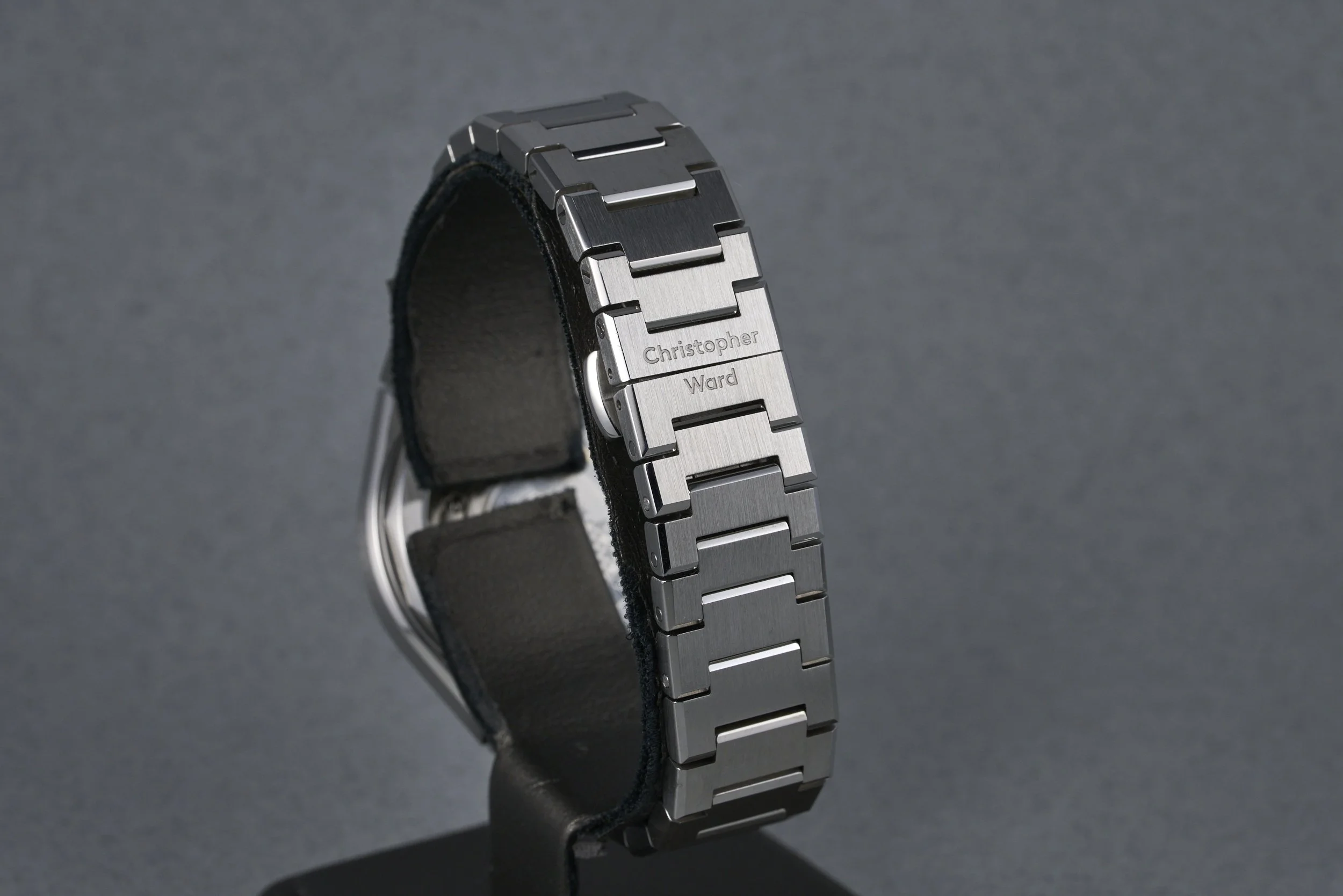chistopherward-twelve.boxpapers-glacier.blue-cobalt.dial-2023-oysterpalace-OP2254-07.jpg