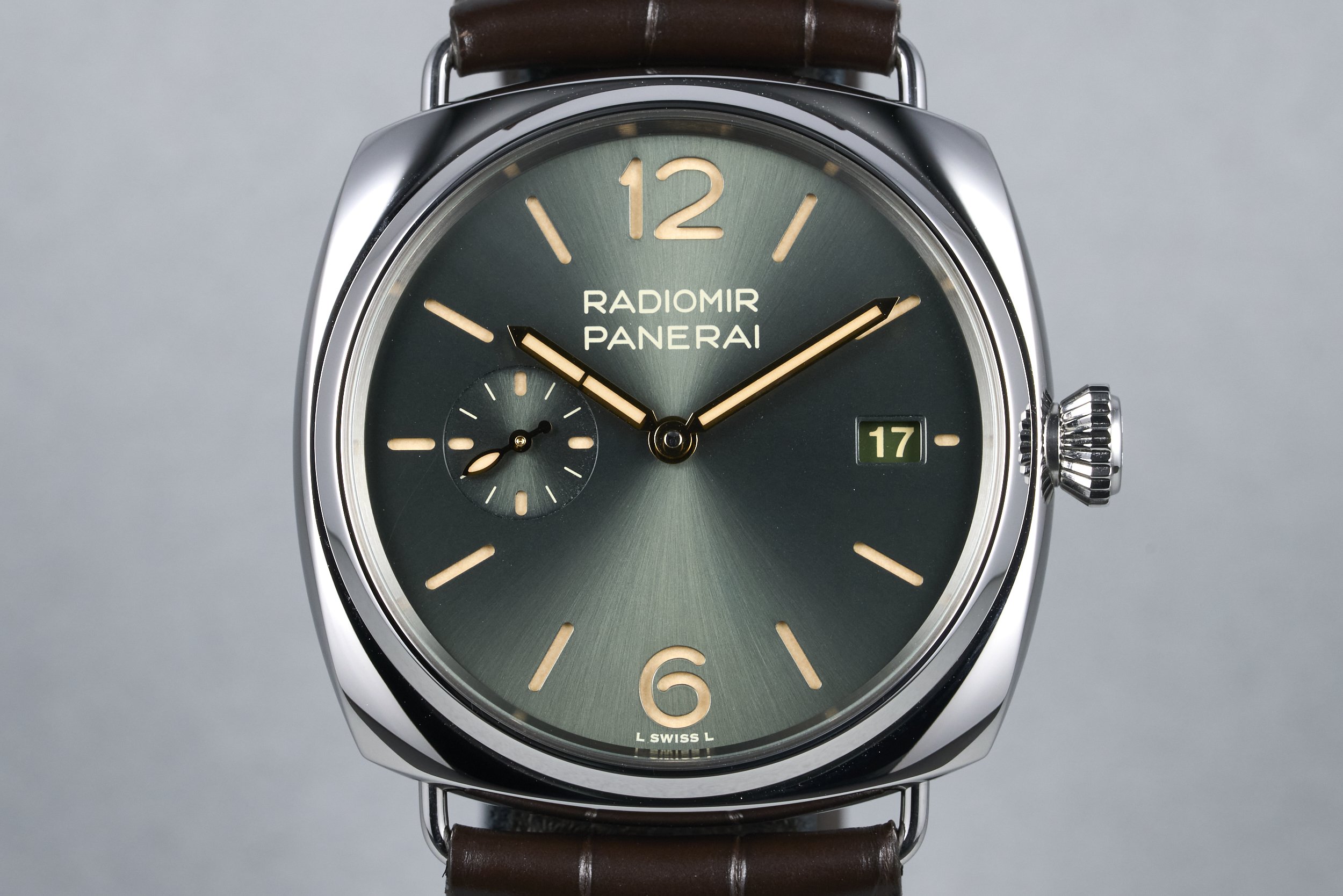 panerai-quaranta.boxpapers-PAM01573-green.dial-2025-oysterpalace-OP2345-01.jpg