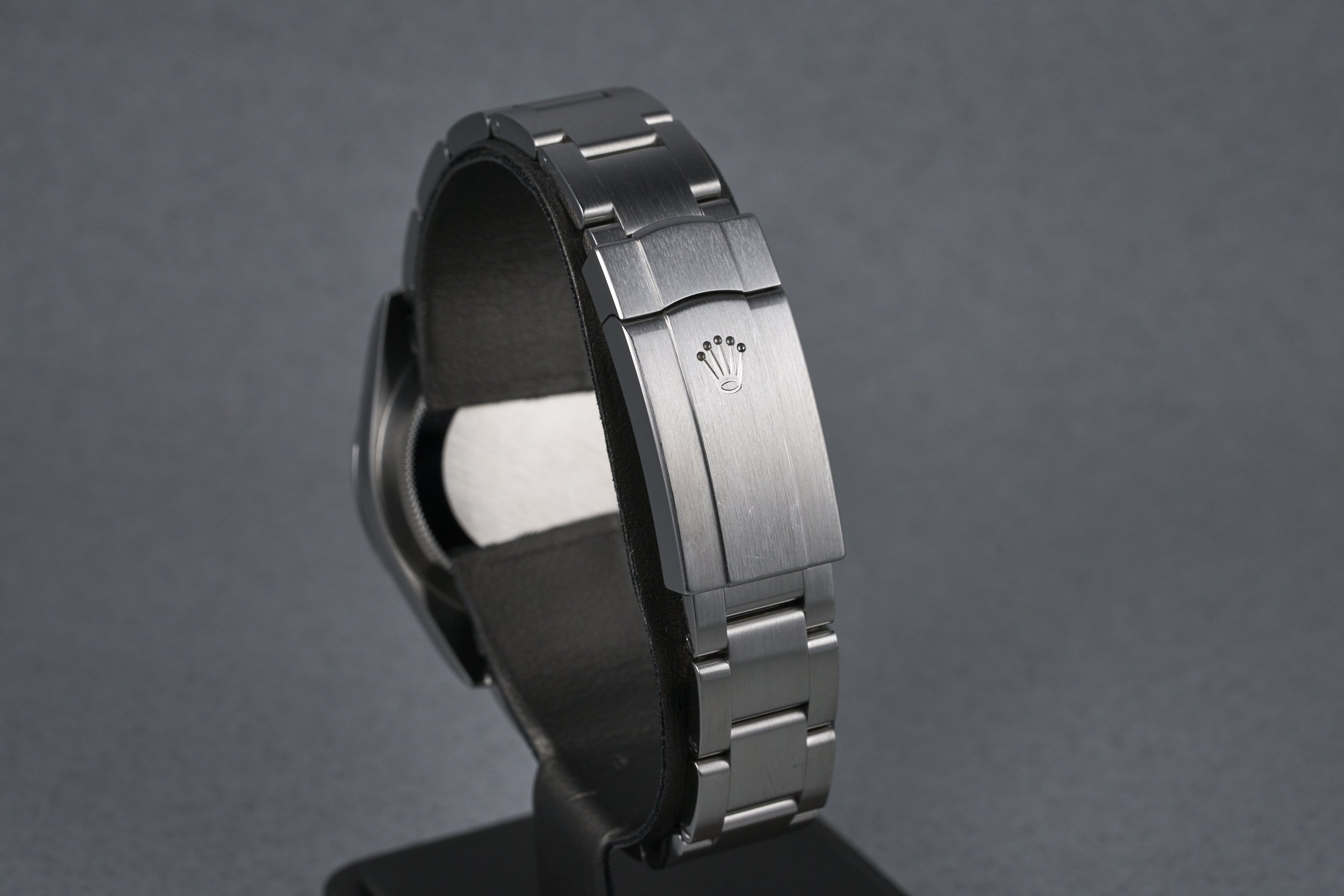 rolex-oysterperpetual.boxpapers-124200-pink.dial-2021-oysterpalace-OP2145-07.jpg