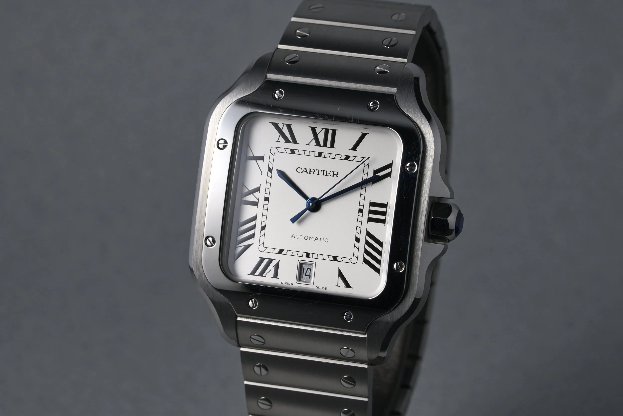 cartier-santos.large.boxpapers-WSSA0018-silver.dial-2022-oysterpalace-OP2278-03.jpg