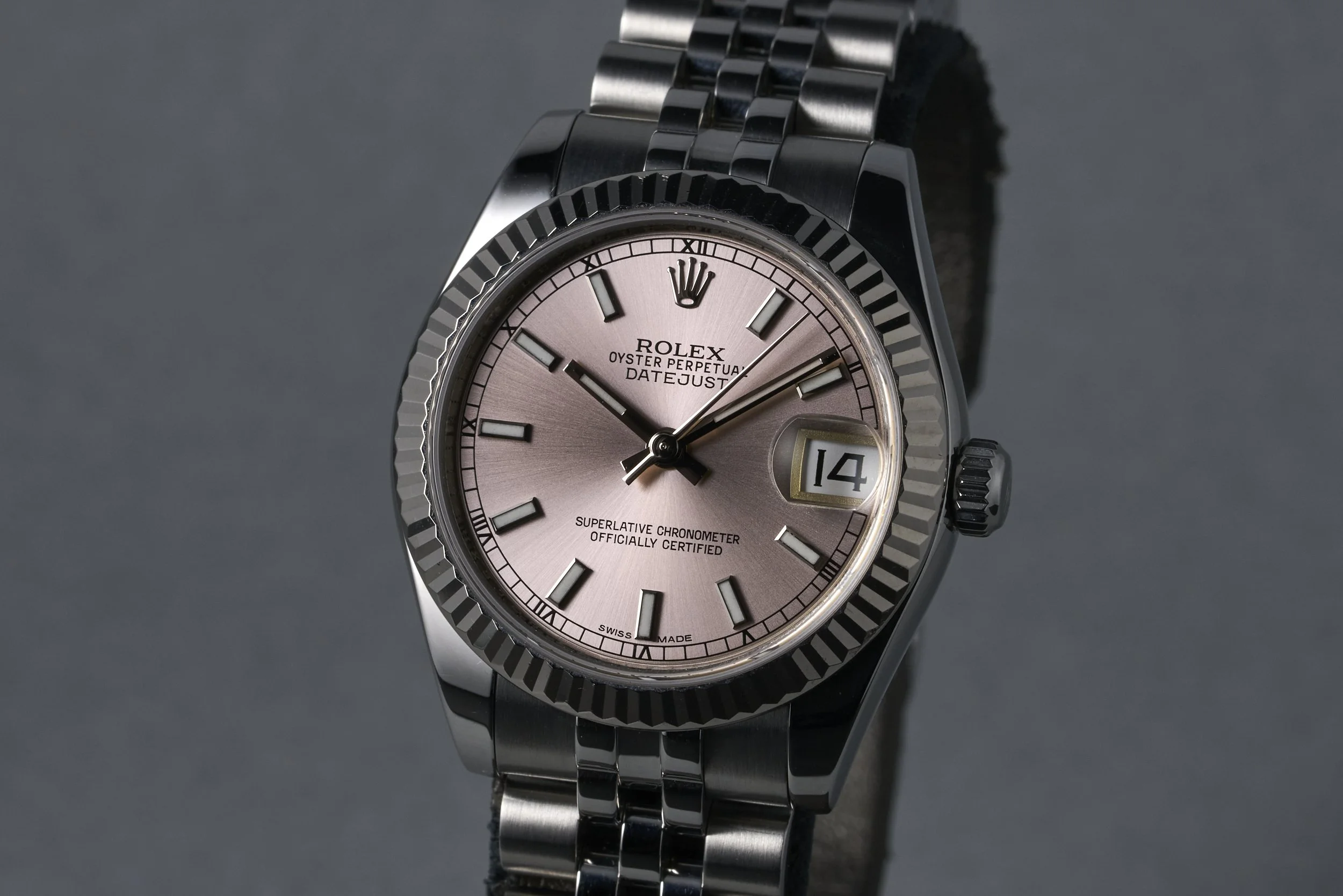 rolex-datejust.midesize.boxpapers-178274-pink.dial-2017-oysterpalace-OP2237-03.jpg