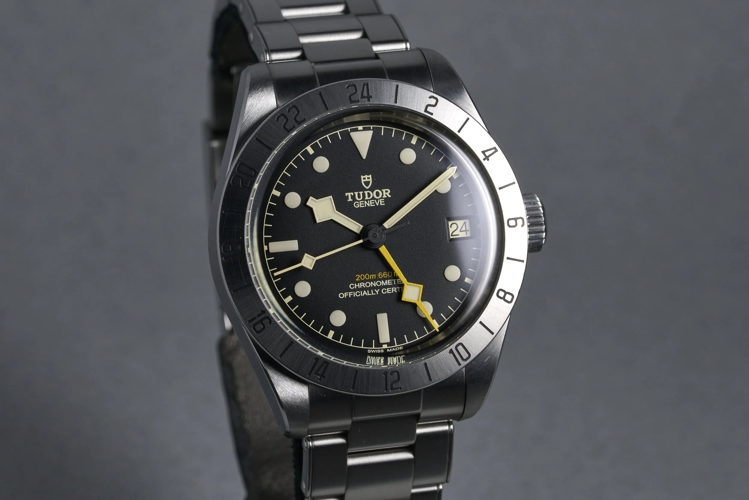 tudor-black.bay.pro.gmt.boxpapers-79470-black.dial-2023-oysterpalace-OP2286-02.jpg