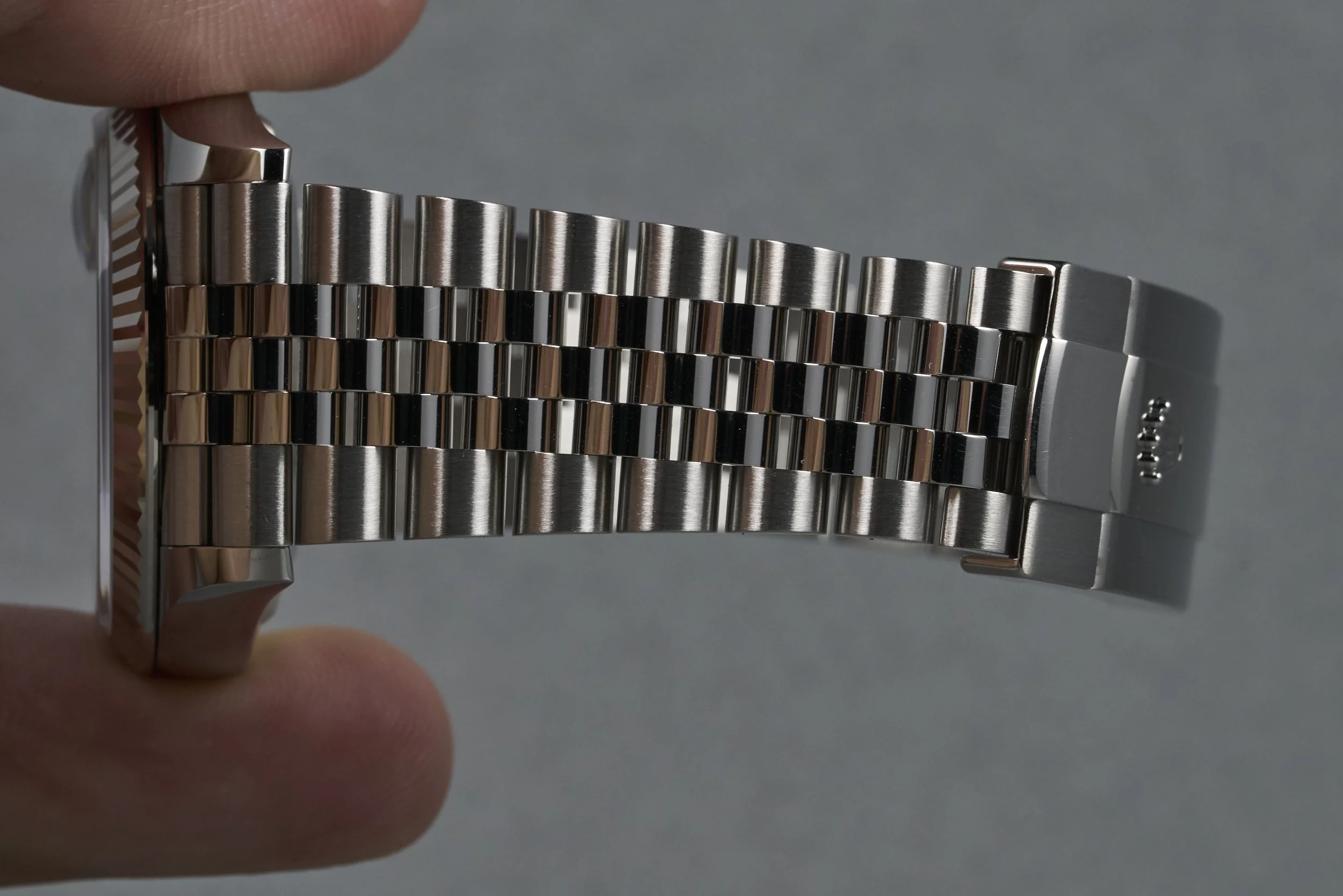 rolex-datejust.boxpapers-126234-wimbledon.dial-2025-oysterpalace-OP2337-08.jpg