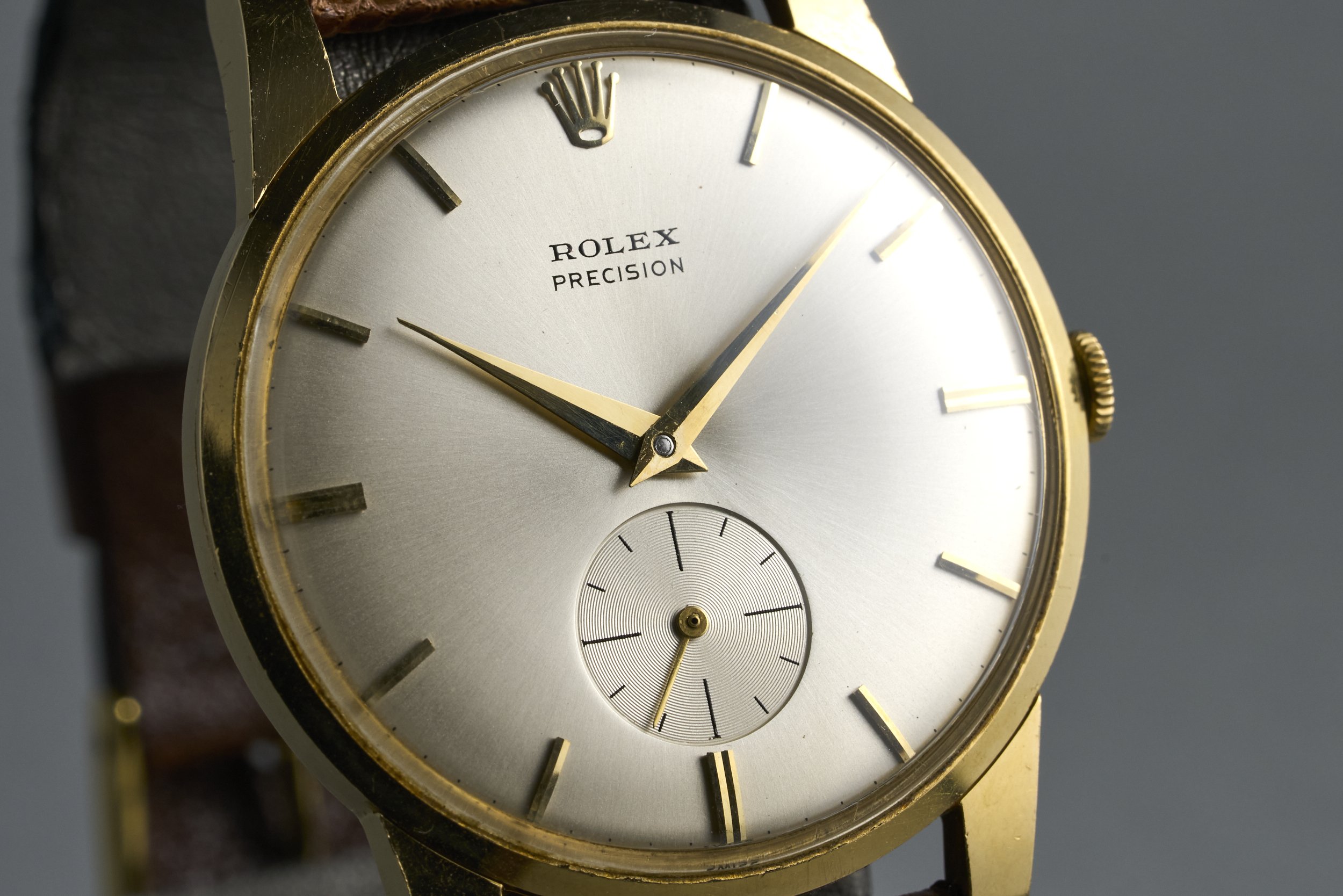 rolex-precision.yellowgold-9726-silver.dial-550xxx-oysterpalace-OP1939-04.jpg