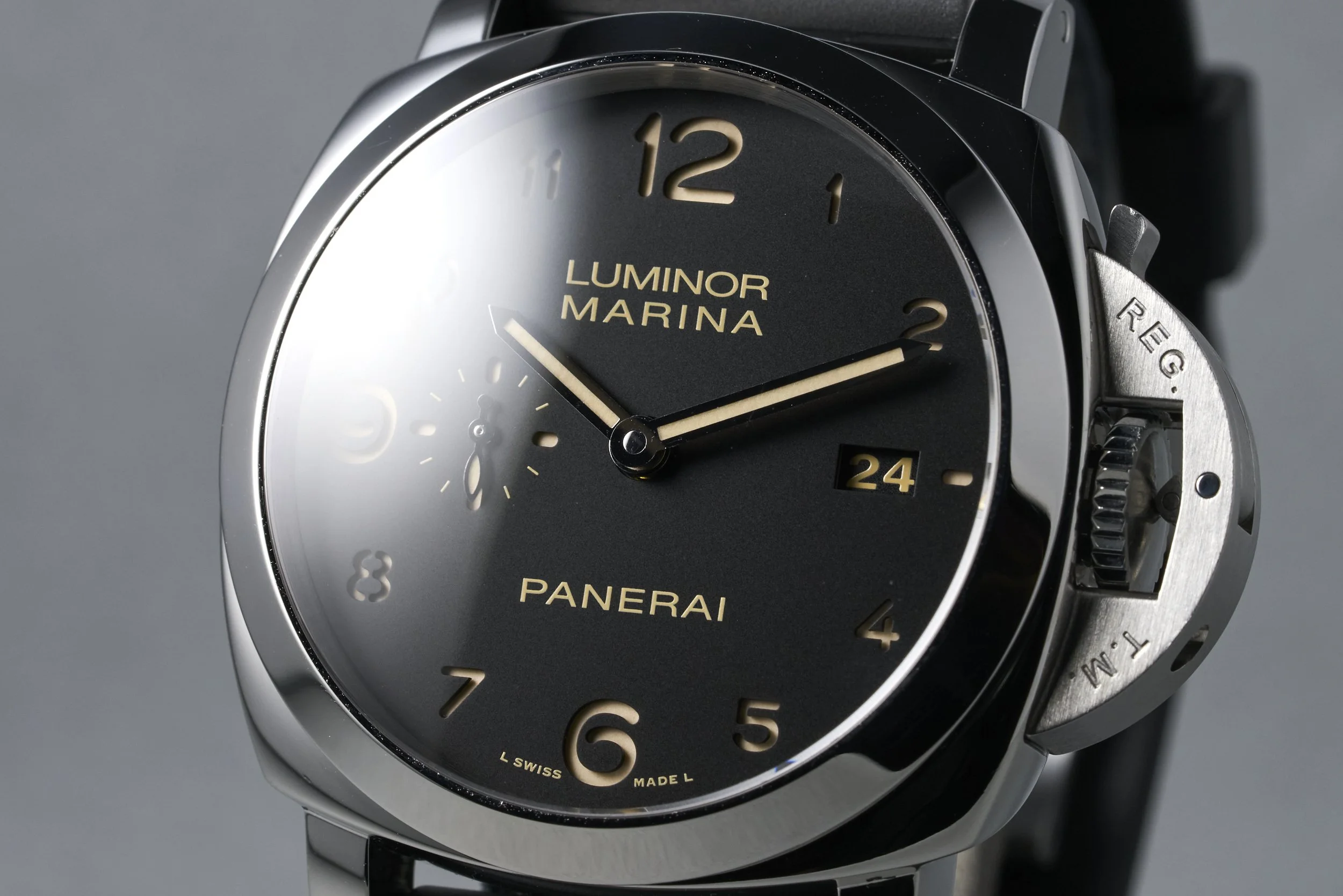 panerai-luminor.marina.boxpapers-PAM00359-sandwich.dial-2010-oysterpalace-OP2342-06.jpg