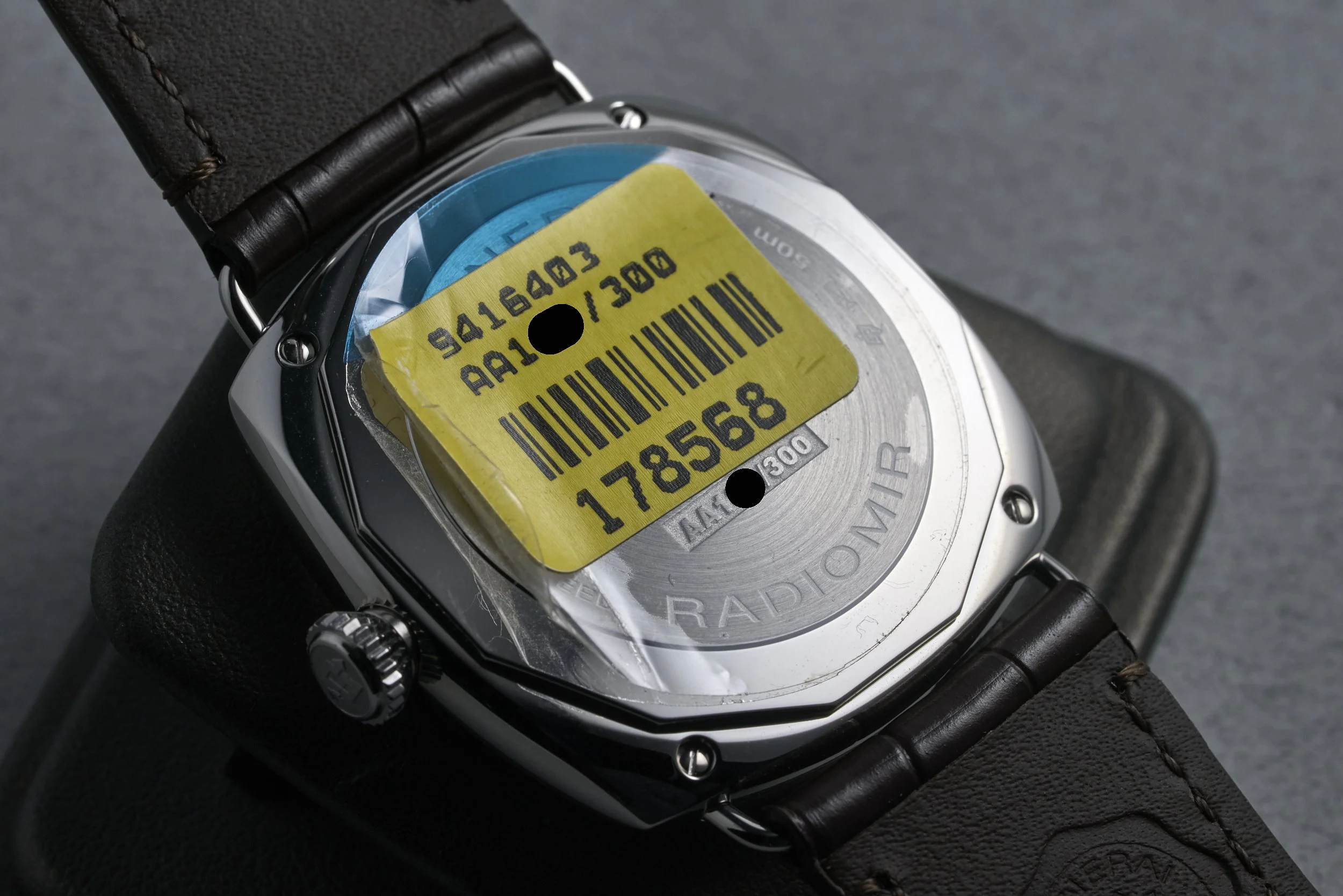 panerai-quaranta.boxpapers-PAM01573-green.dial-2025-oysterpalace-OP2345-08 1.jpg