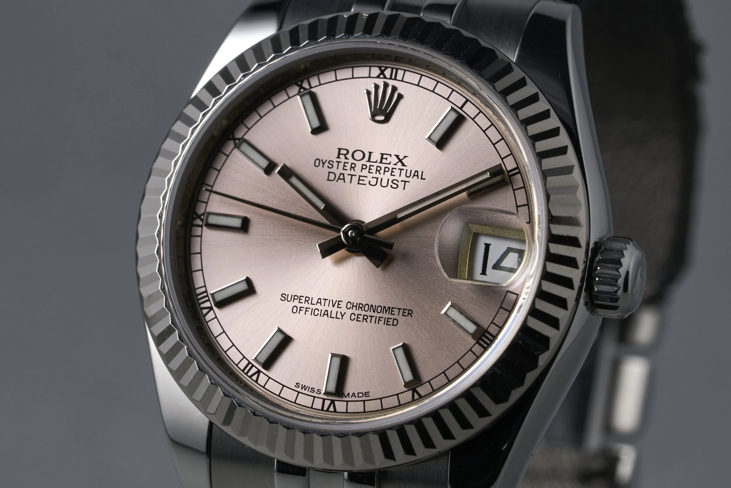 rolex-datejust.midesize.boxpapers-178274-pink.dial-2017-oysterpalace-OP2237-05.jpg