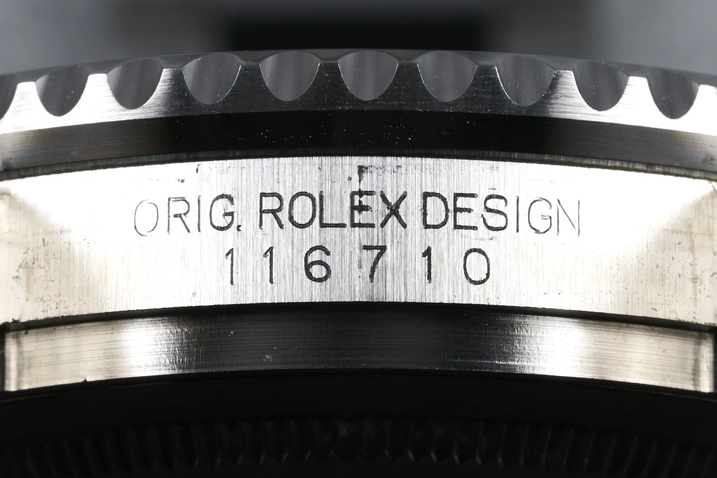 rolex-gmtii-116710ln-black.dial-random-oysterpalace-OP2208-09.jpg