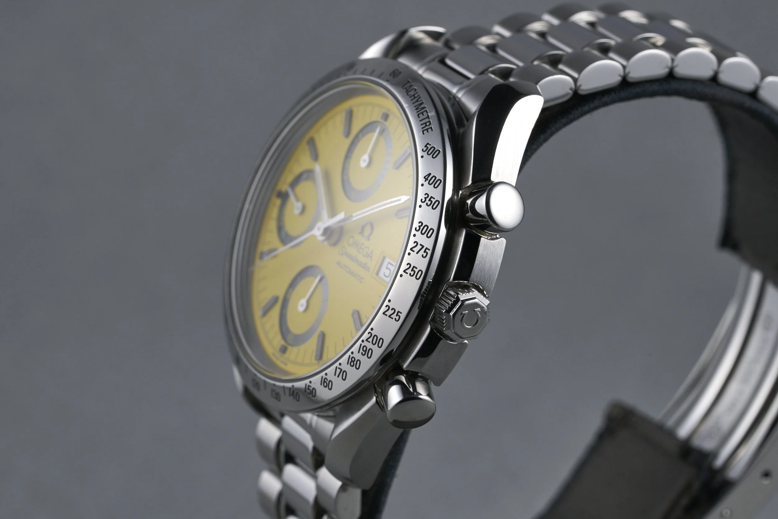 omega-speedmaster.reduced-3511.12-yellow.schumacher.dial-1990's-oysterpalace-OP2326-07.jpg