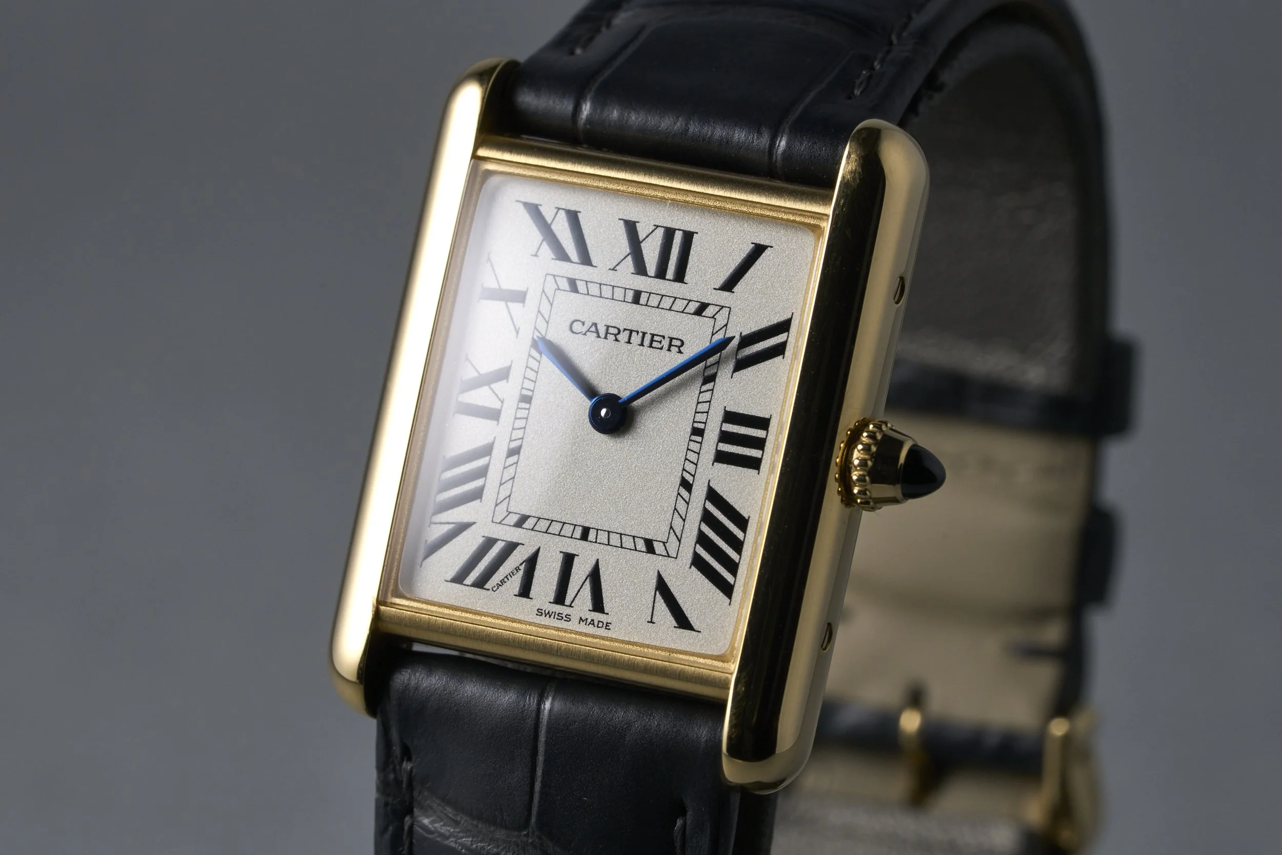 cartier-tanklouis.yellowgold.boxpaper-wgta0067-cream.dial-2023-oysterpalace-OP2182-05.jpg