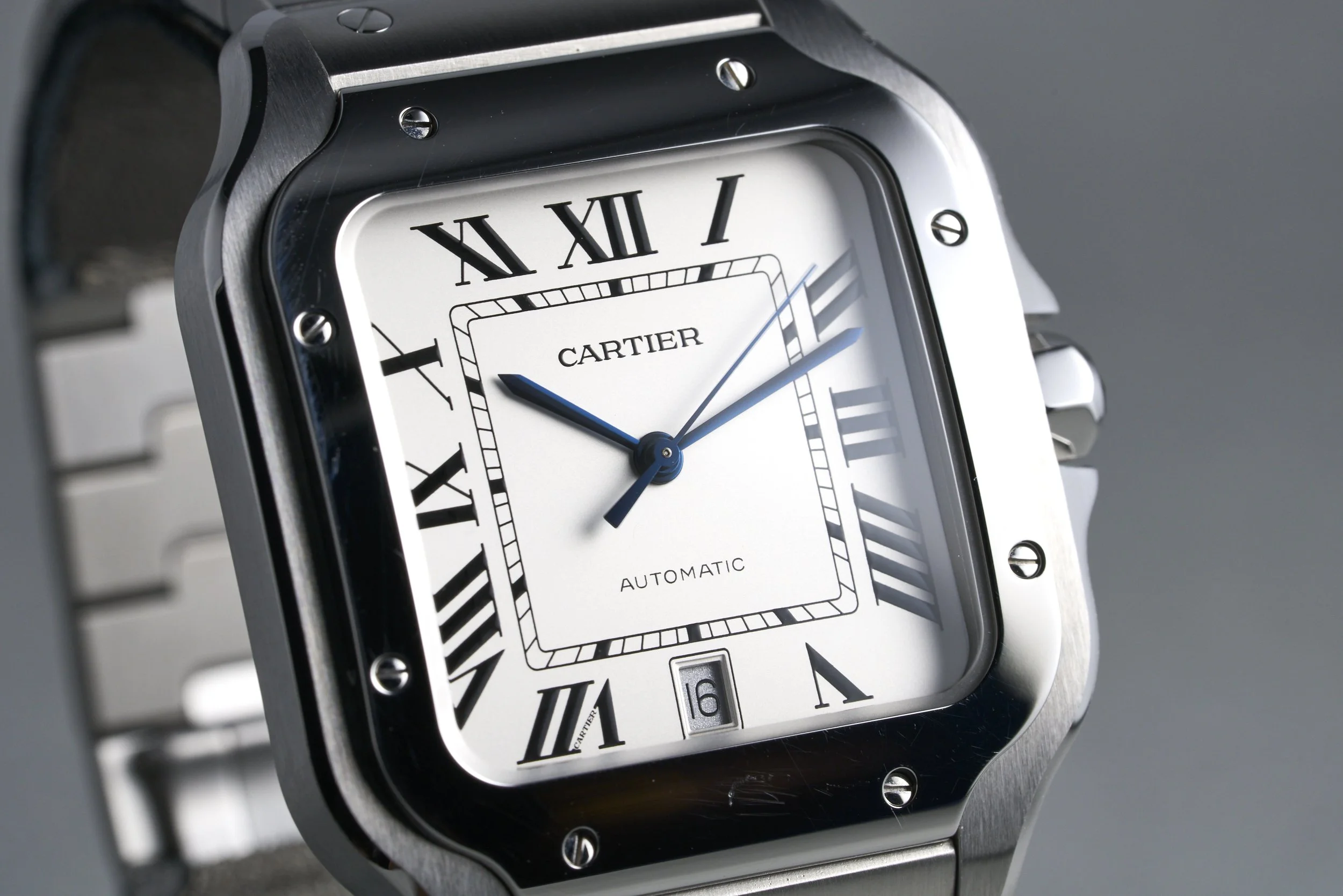 cartier-santos.boxpapers-WSSA0018-silver.dial-2022-oysterpalace-OP2344-04.jpg
