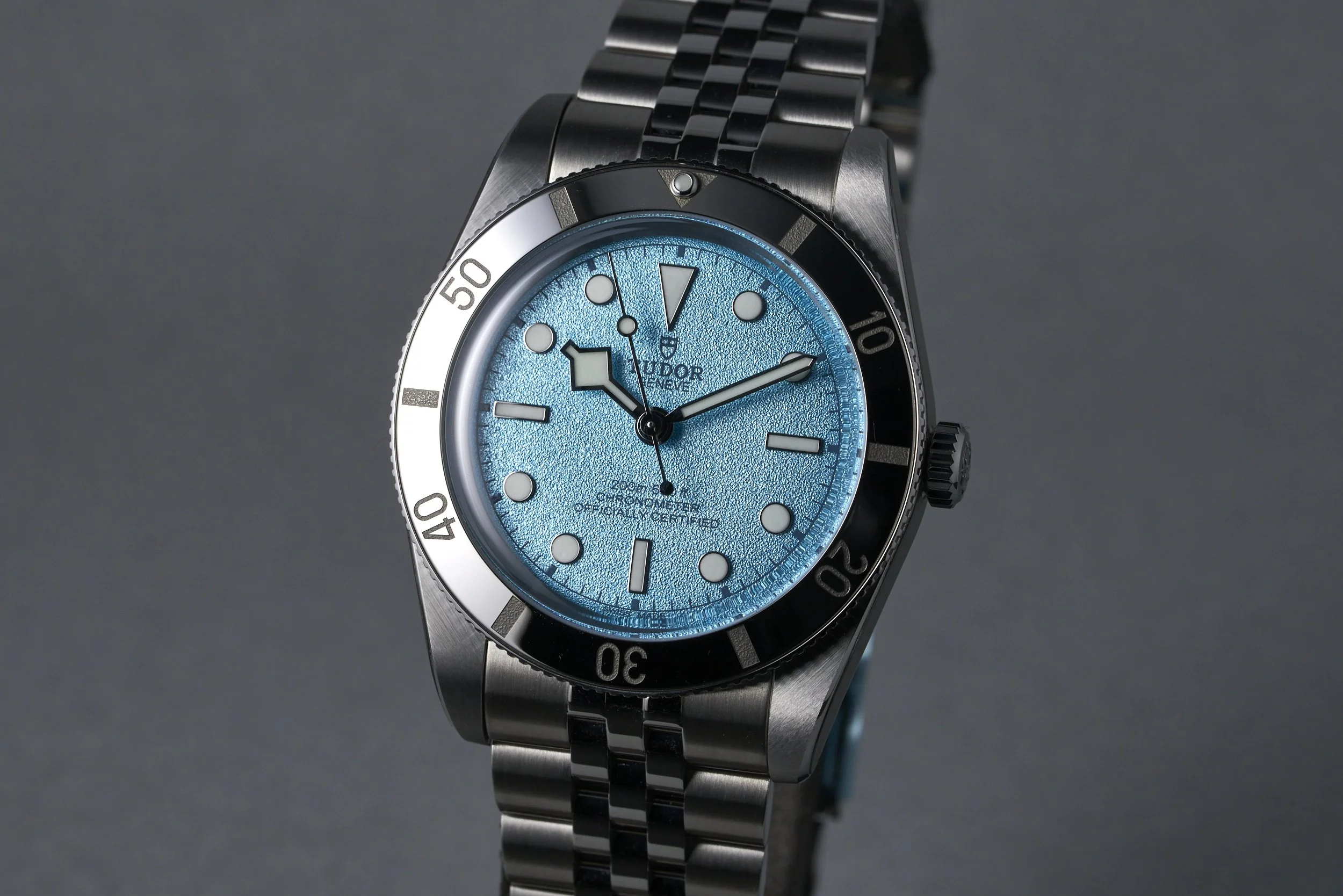 tudor-blackbay54.boxpaper-79000-blue.dial-2025-oysterpalace-OP2181-03.jpg