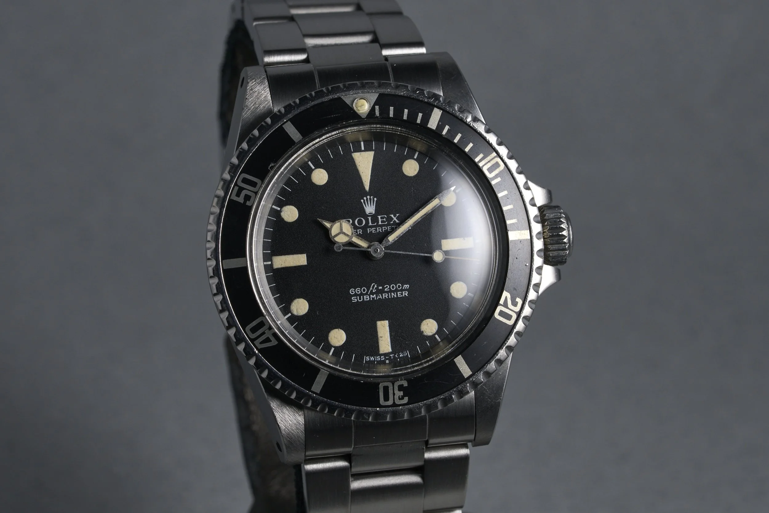 rolex-submariner-5513-non.serif.dial-2.7mill-oysterpalace-OP2289-02.jpg