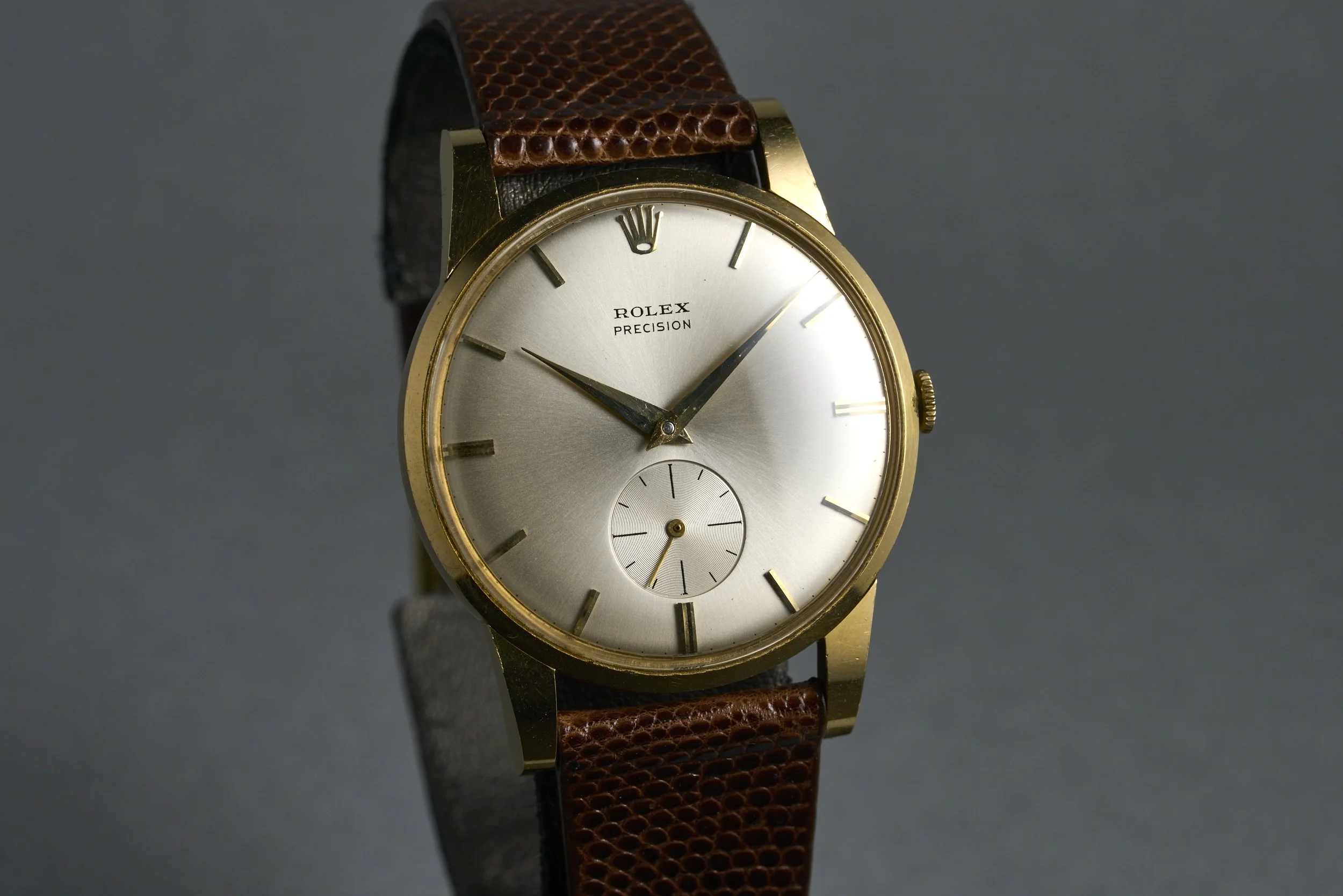 rolex-precision.yellowgold-9726-silver.dial-550xxx-oysterpalace-OP1939-02.jpg