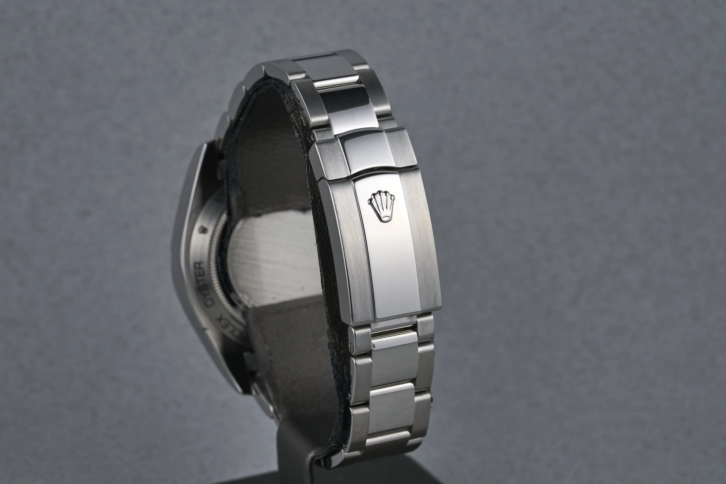 rolex-milgauss.papers-116400-black.dial-2009.V-oysterpalace-OP2293-07.jpg