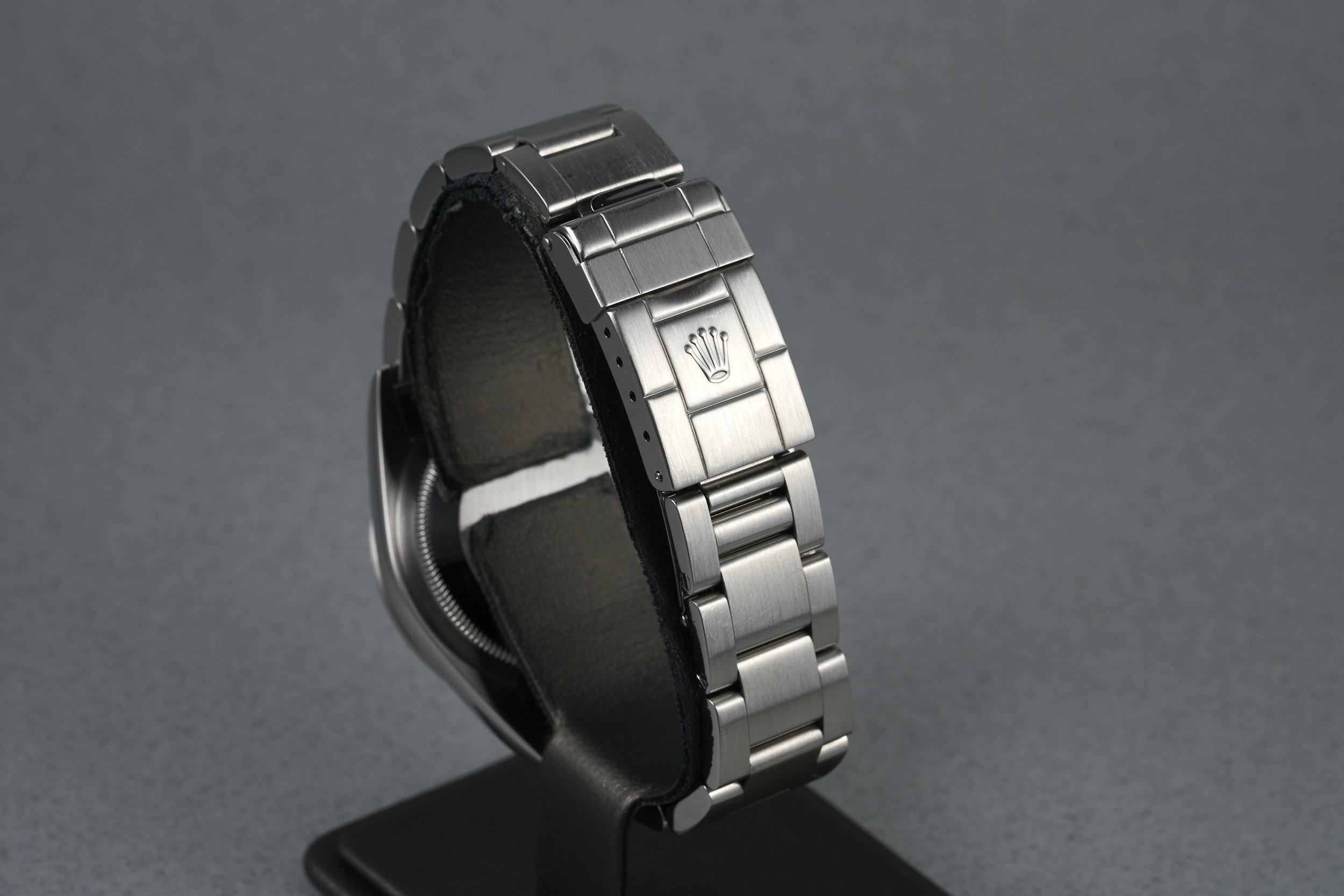 rolex-explorer.boxpapers-114270-black.dial-2006.Z-oysterpalace-OP2209-07.jpg