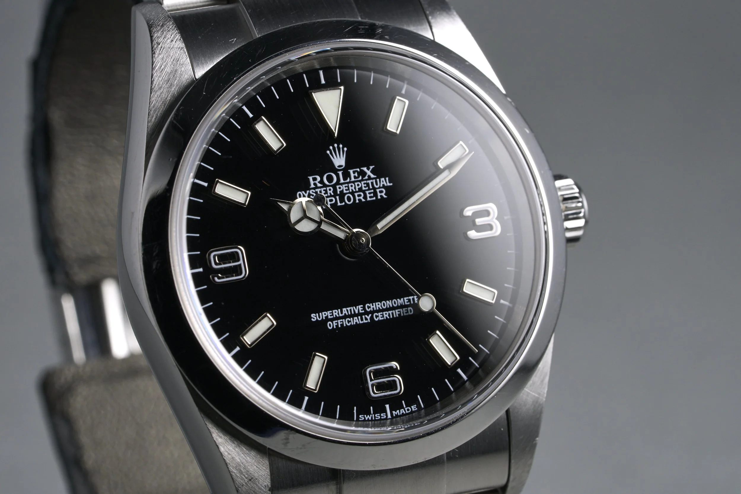 rolex-explorer.boxpapers-114060-luminova.dial-2002.Y-oysterpalace-OP2284-04.jpg