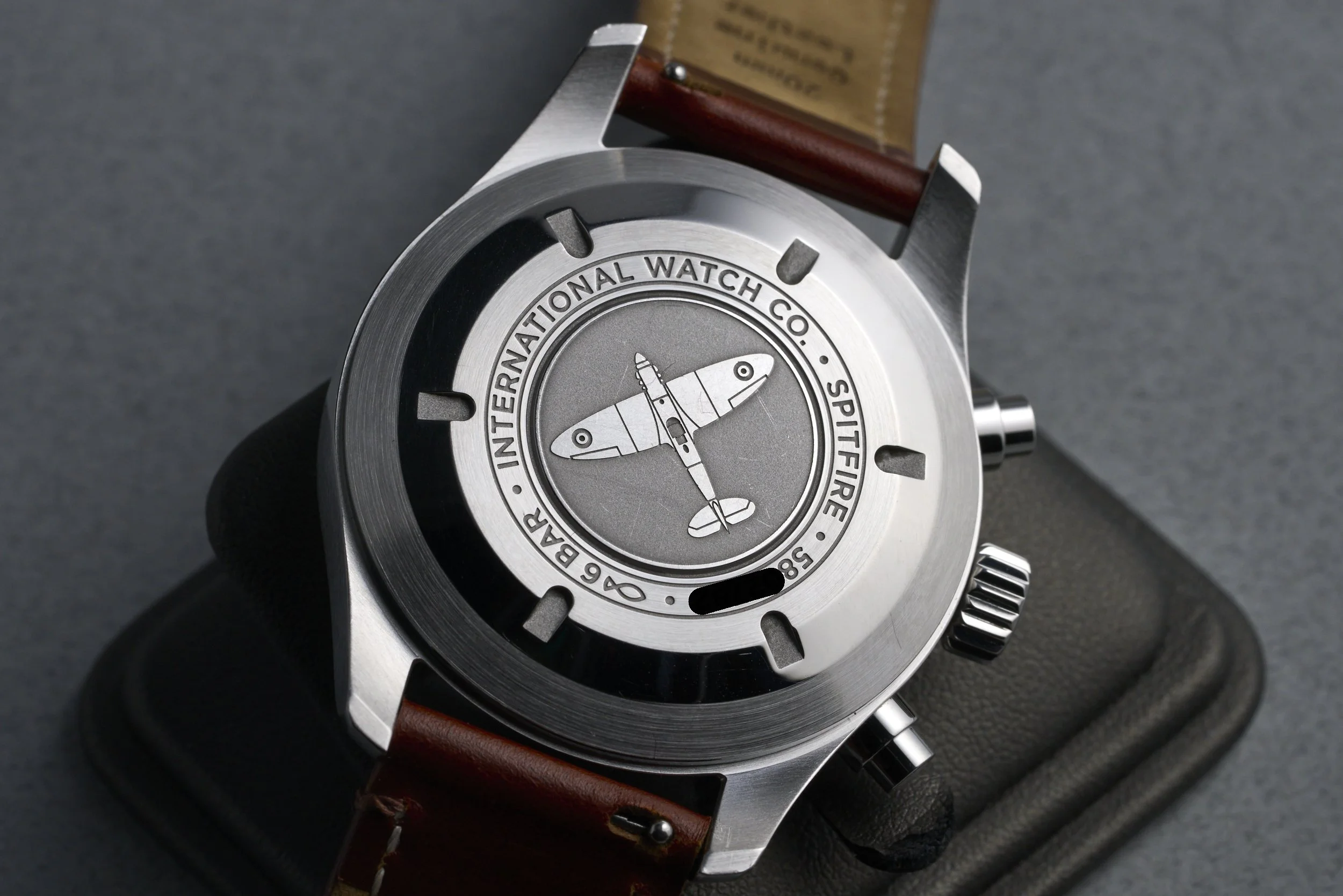 iwc-spitfire.chrono-IW387901-black.dial-2020s-oysterpalace-OP2311-08.jpg