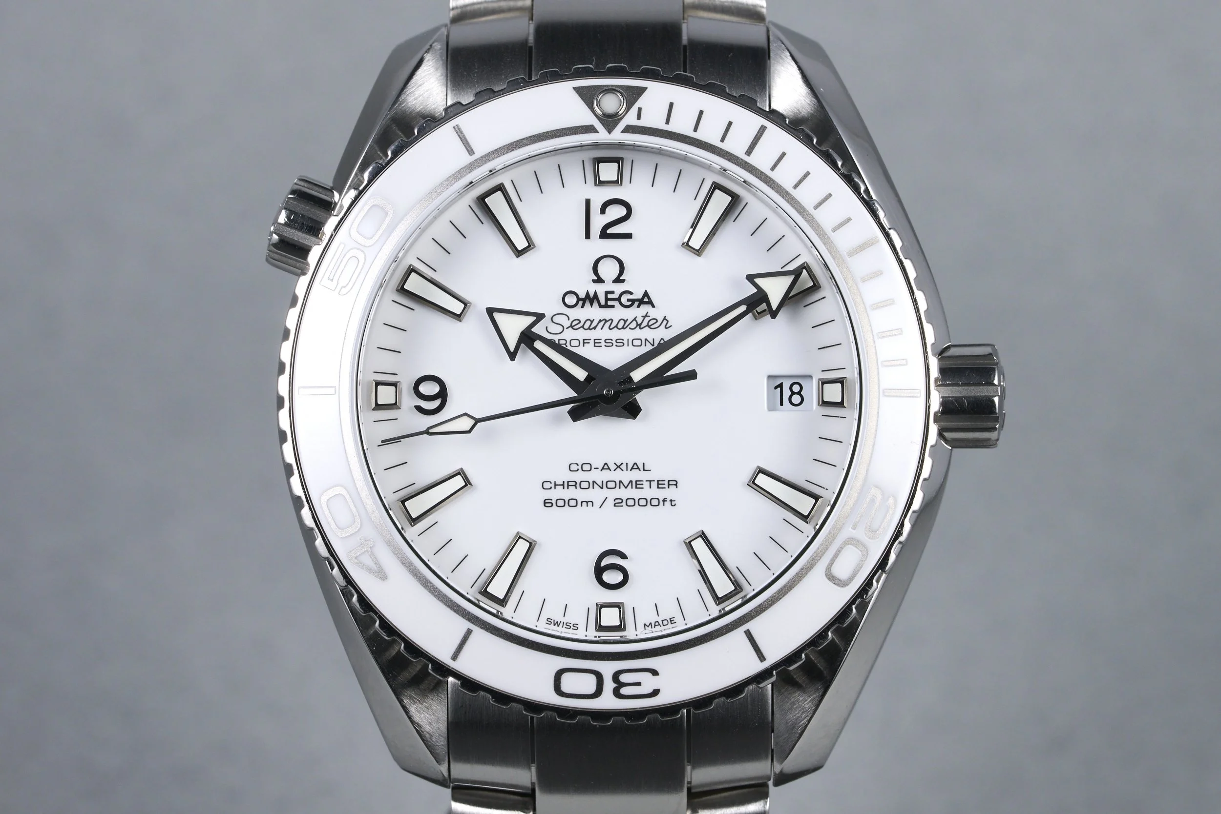 omega-seamaster-232.32.42.21.04.001-white.dial-2012-oysterpalace-OP2309-01.jpg