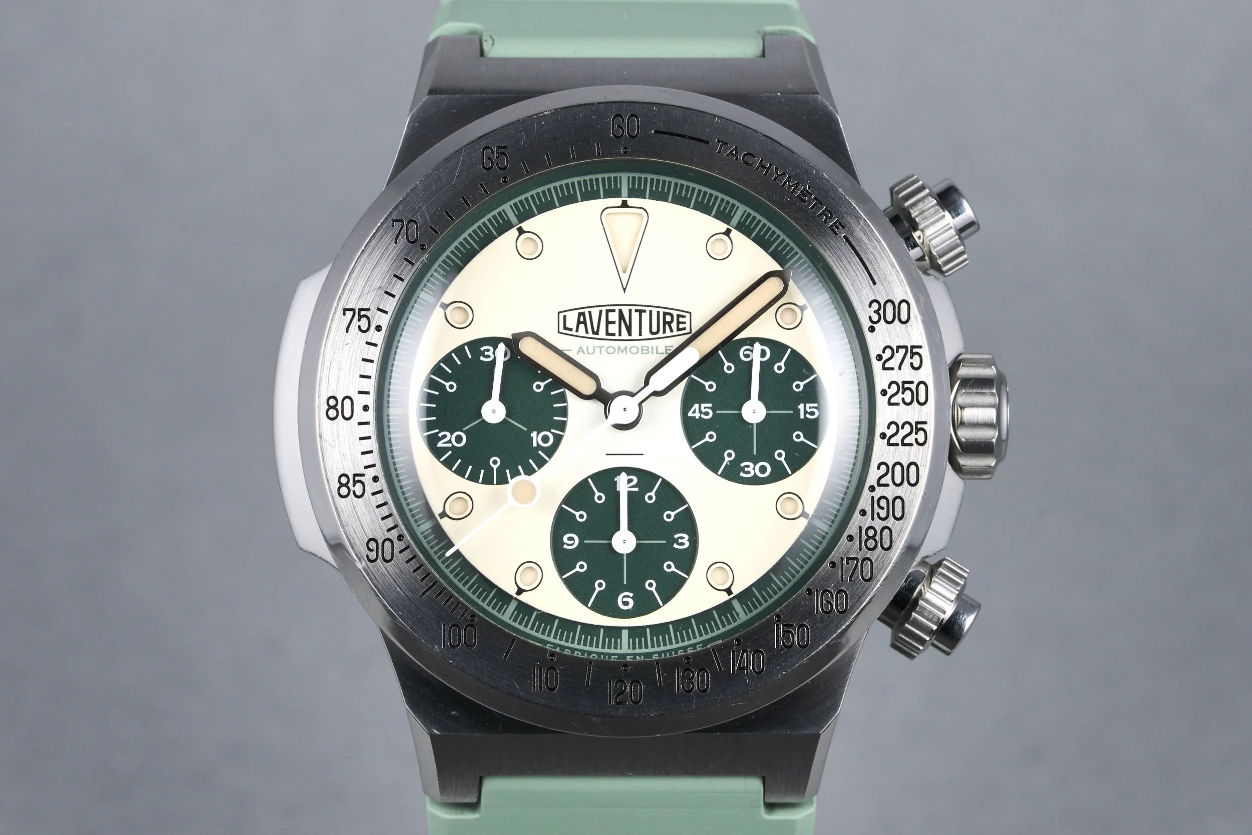 laventure-automobile.boxpapers-chrono-white.dial-2023-oysterpalace-OP2308-01.jpg