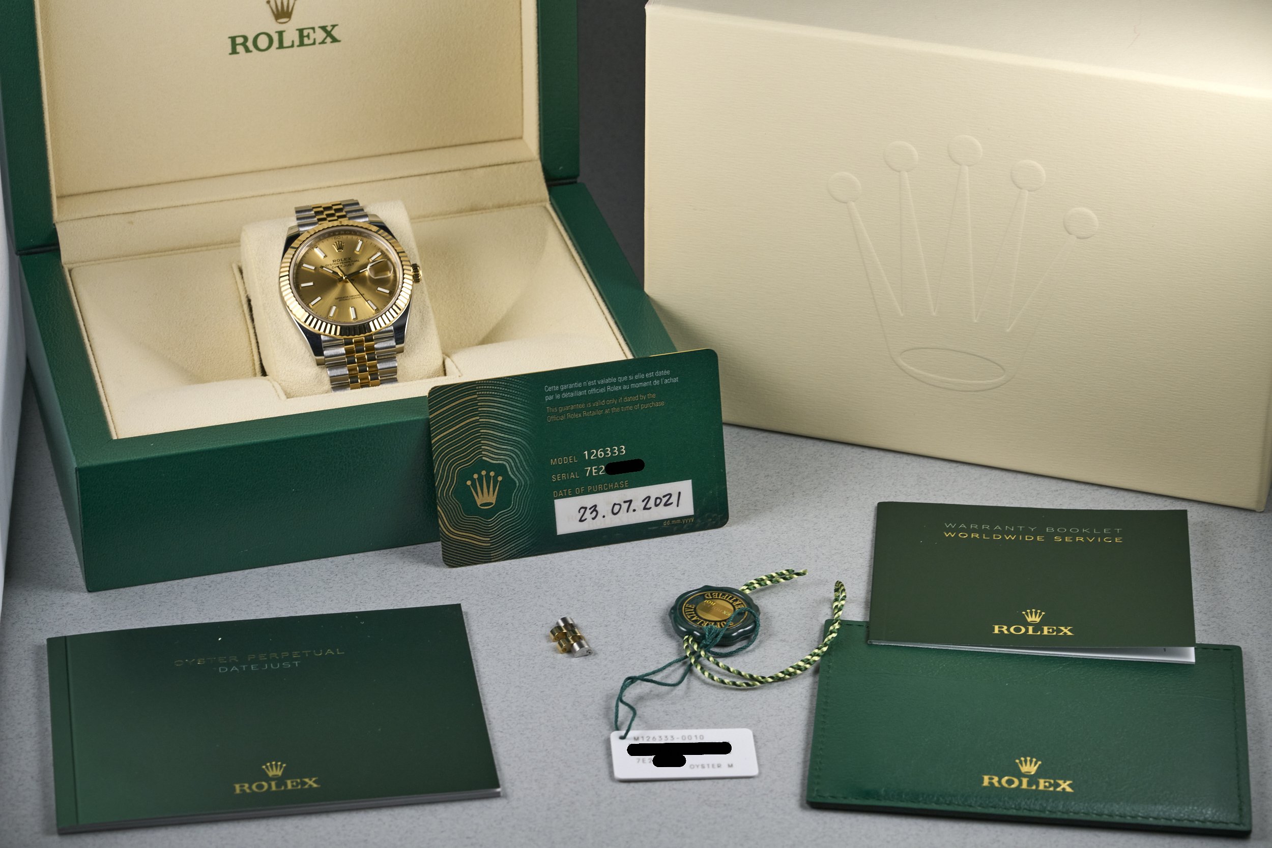 rolex-datejust.41.twotone.boxpapers-126333-champagn.dial-2022-oysterpalace-OP2211-10.jpg