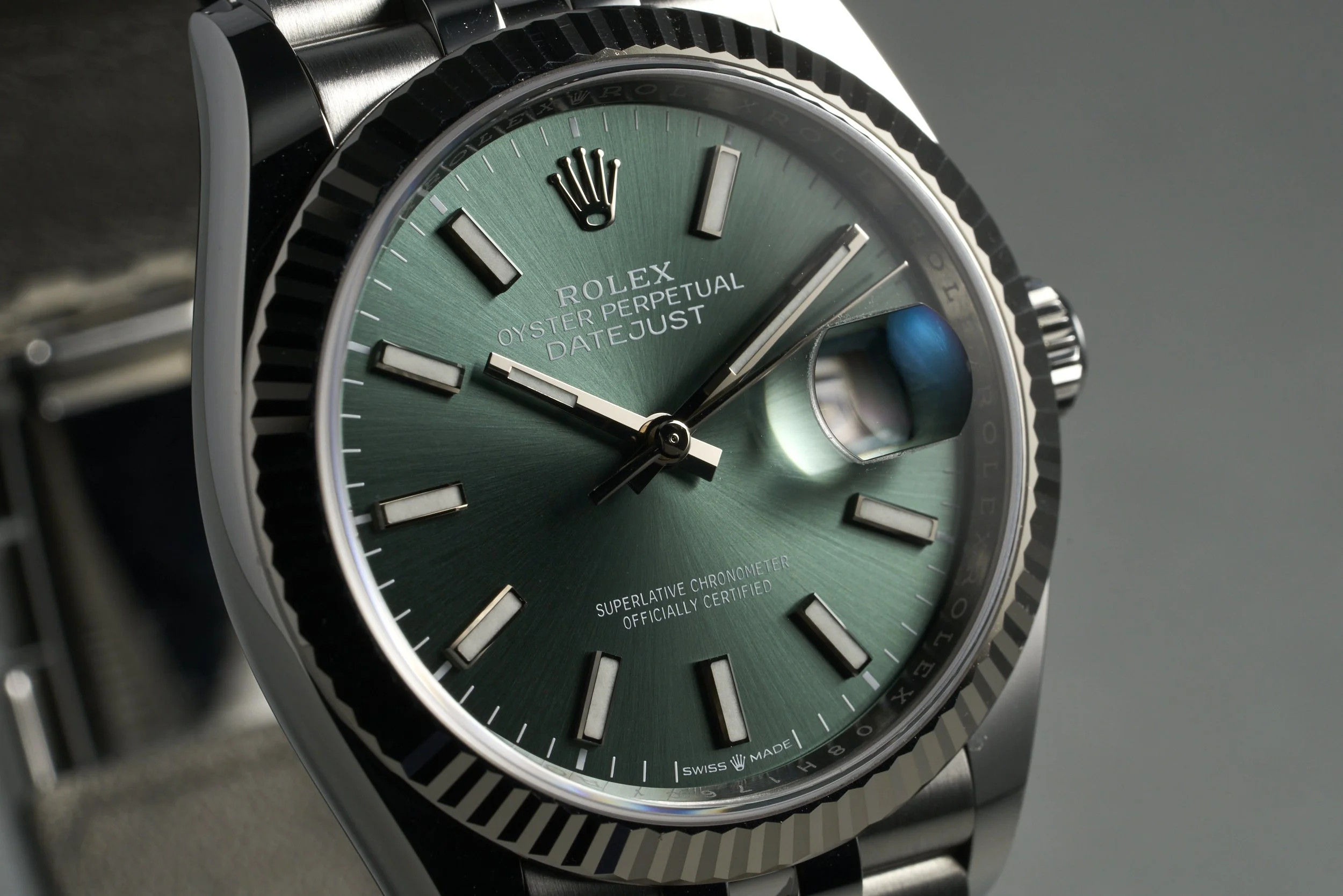 rolex-datejust.36.boxpapers-126234-mint.green.dial-2023-oysterpalace-OP2173-04.jpg
