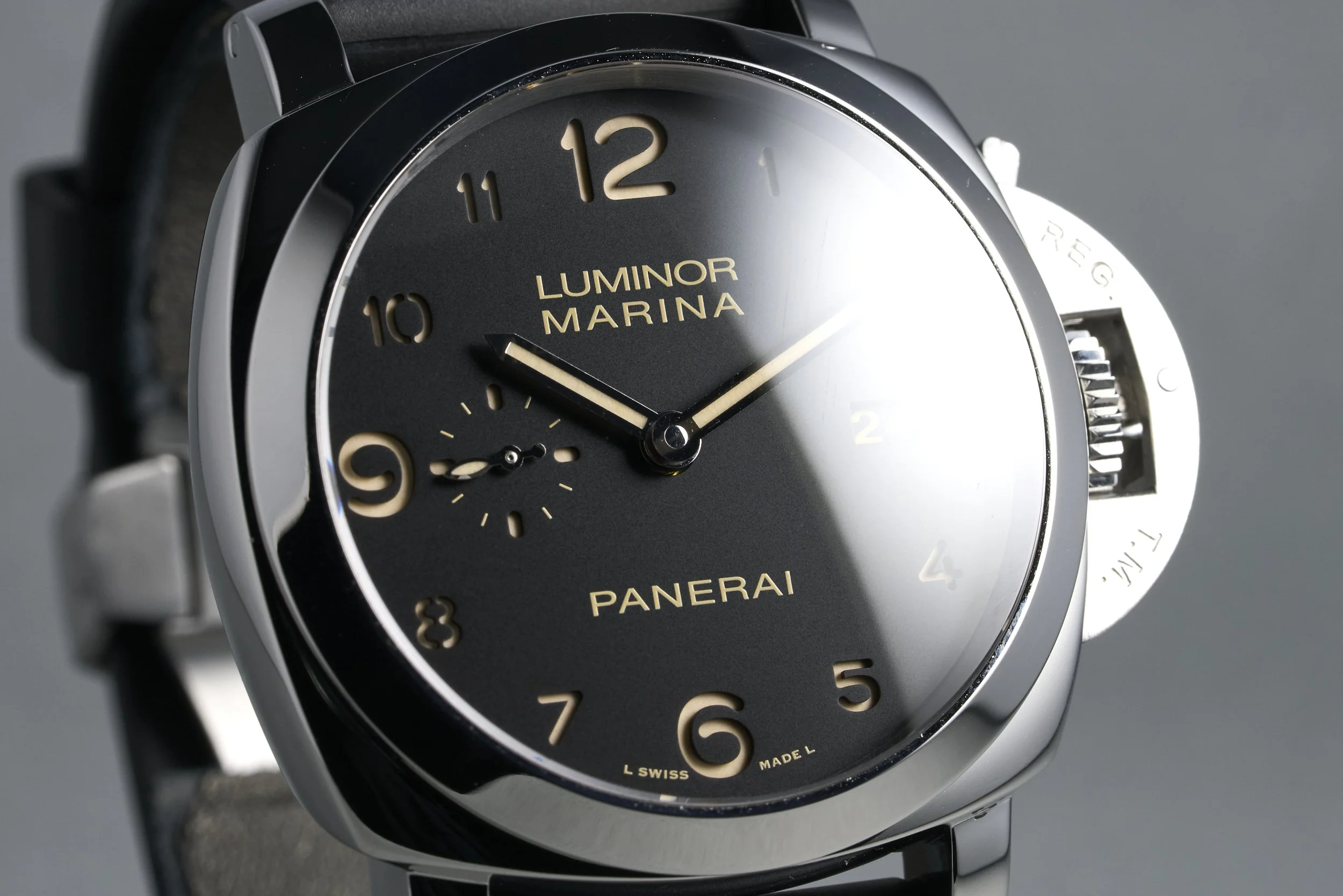panerai-luminor.marina.boxpapers-PAM00359-sandwich.dial-2010-oysterpalace-OP2342-05.jpg