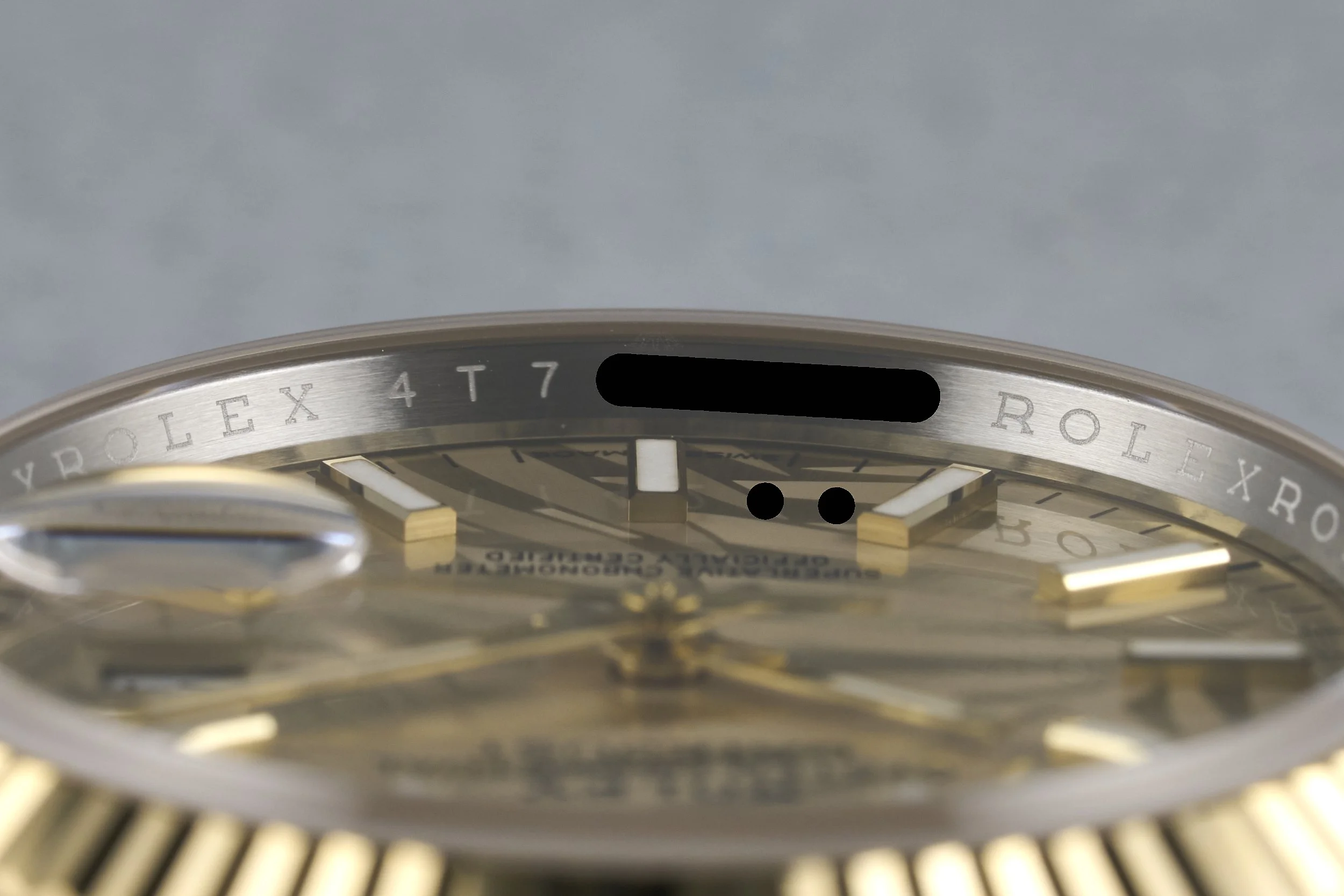 rolex-datejust.36.twotone.boxpapers-126233-champagne.palm.dial-2023-oysterpalace-OP2201-09.jpg