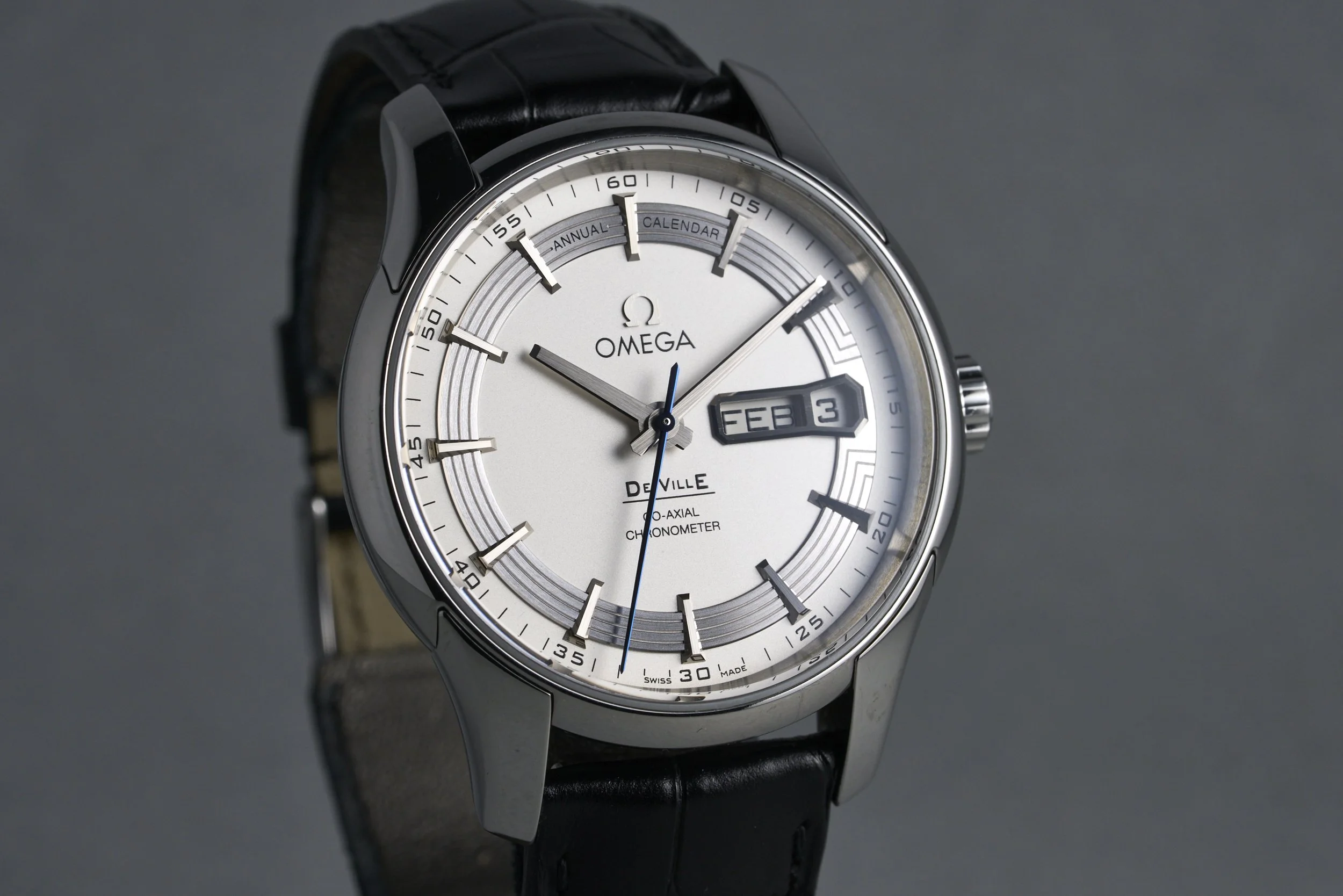 omega-DeVille.hour.vision.boxpapers-431.33.41.22.02.001-silver.dial-2019-oysterpalace-OP2323-02.jpg