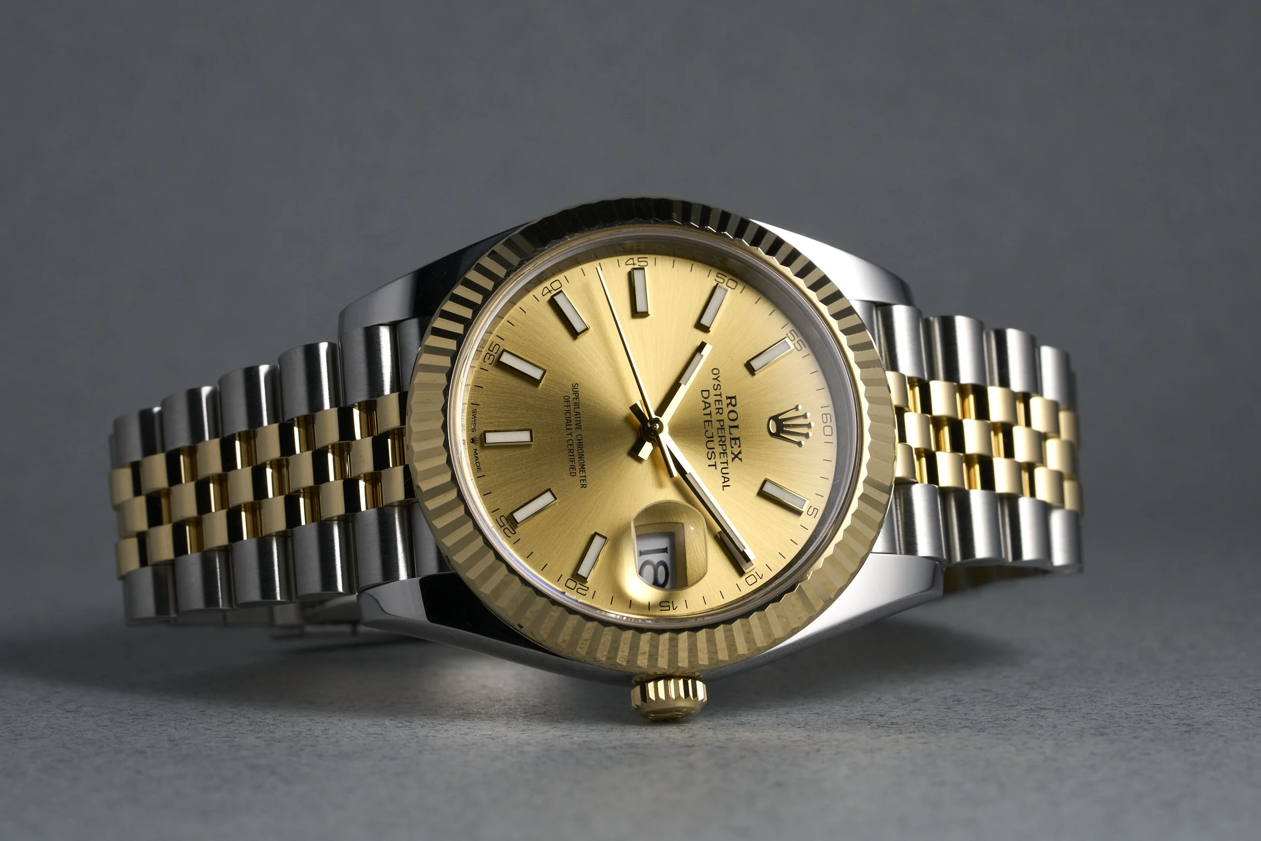 rolex-datejust.41.twotone.boxpapers-126333-champagn.dial-2022-oysterpalace-OP2211-11.jpg