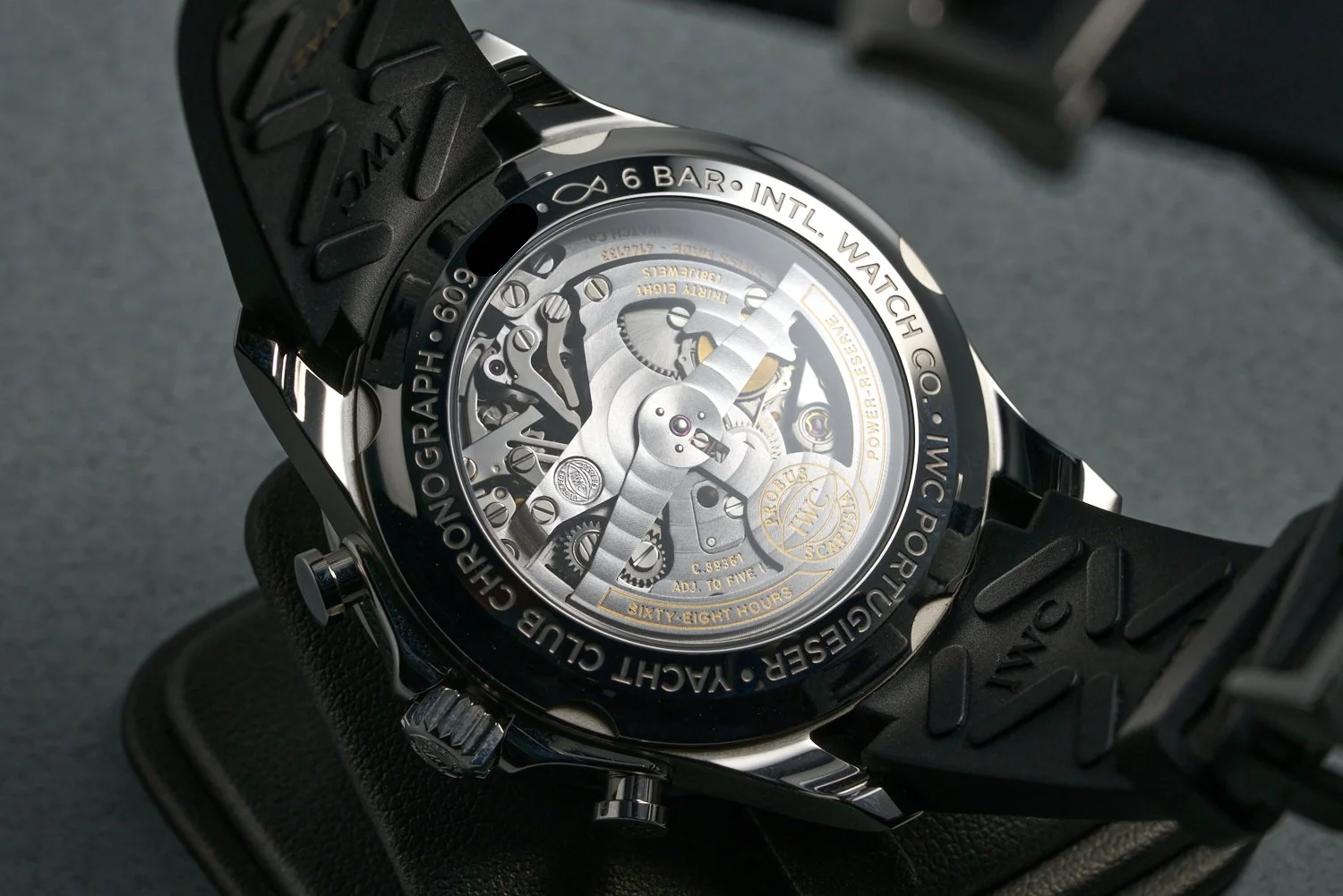iwc-yachtclub.chrono.boxpapers-IW390502-white.dial-2021-oysterpalace-OP2221-08.jpg
