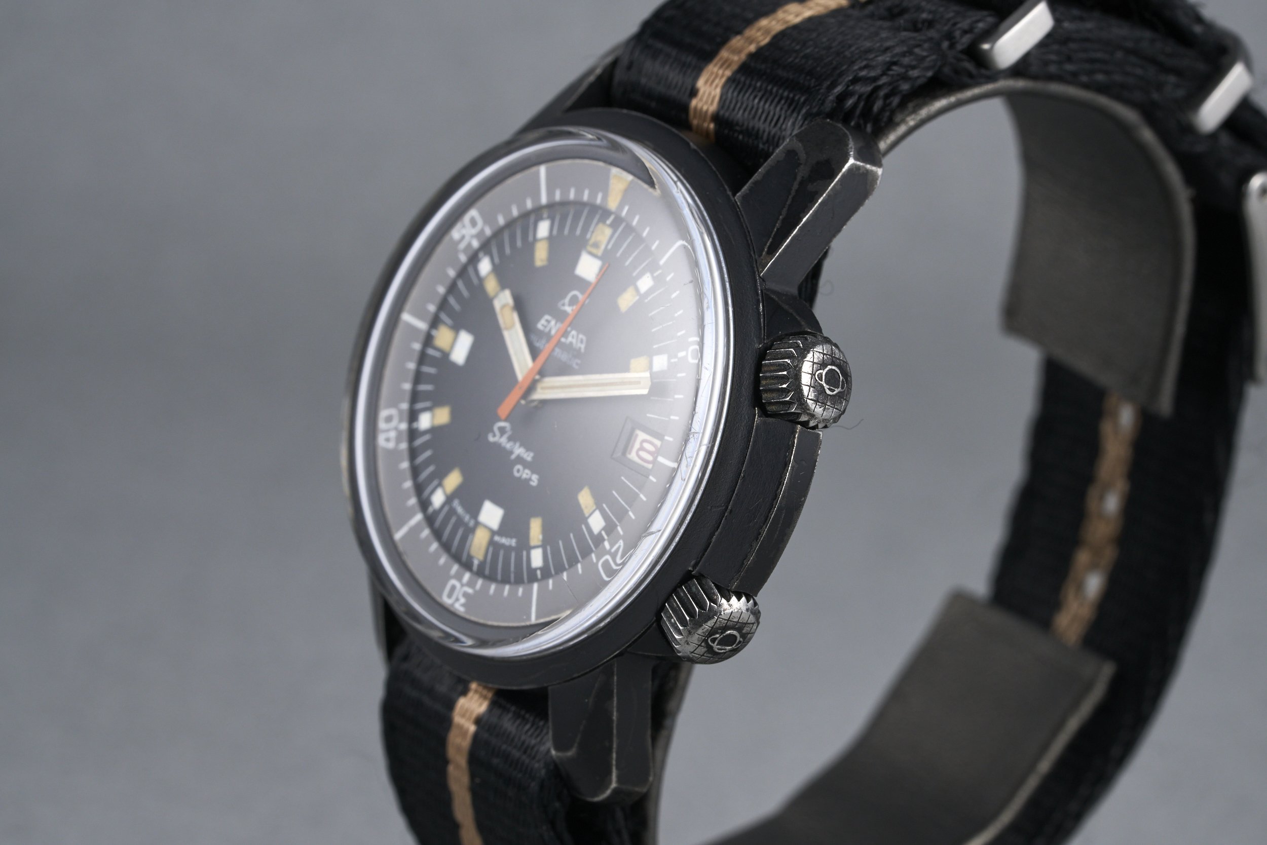enicar-sherpa.ops.pvd-2342-black.dial-1970s-oysterpalace-OP2157-07.jpg