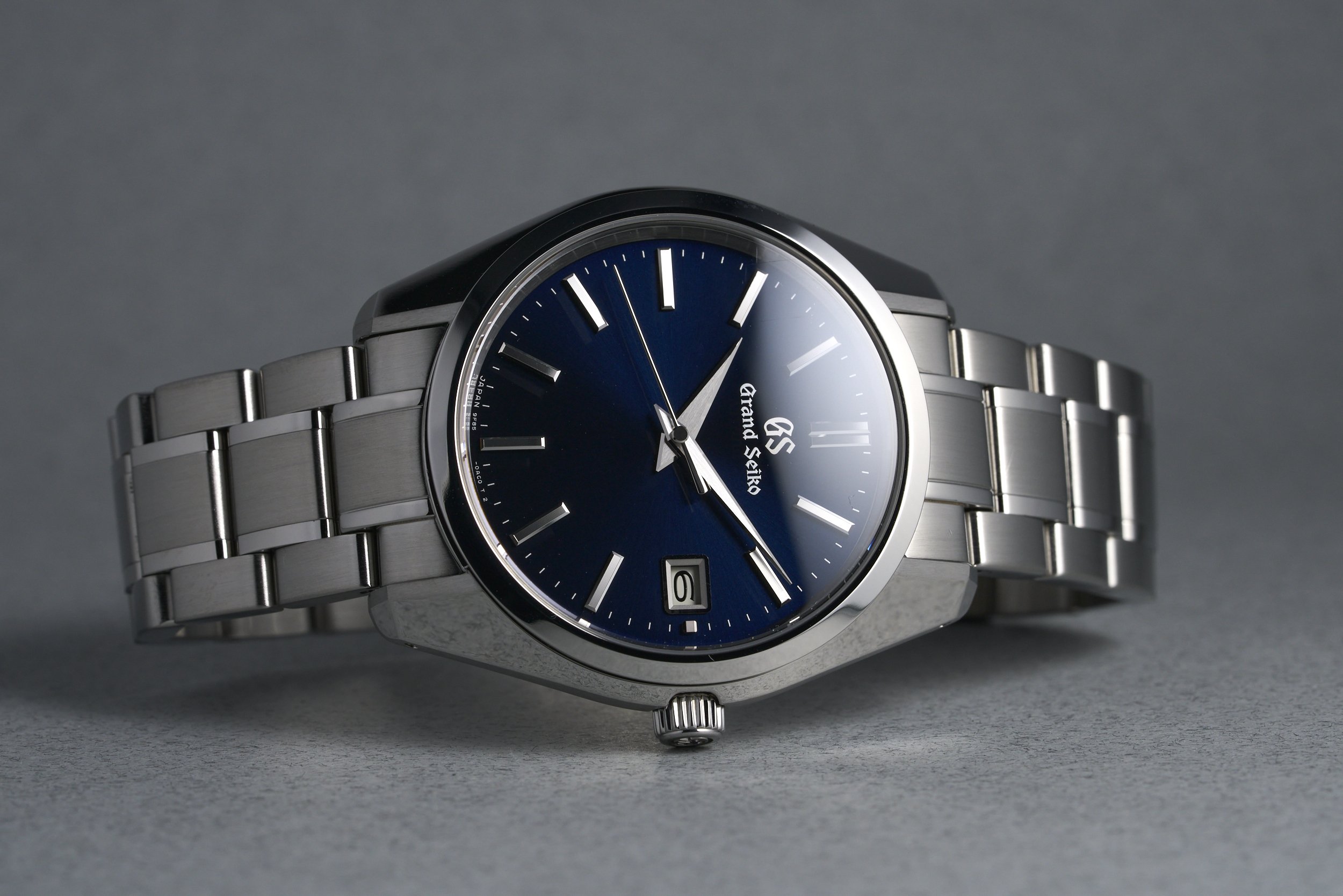 grandseiko-heritage.quartz.boxpapers-SBGP005-blue.dial-2022-oysterpalace-OP2231-11.jpg