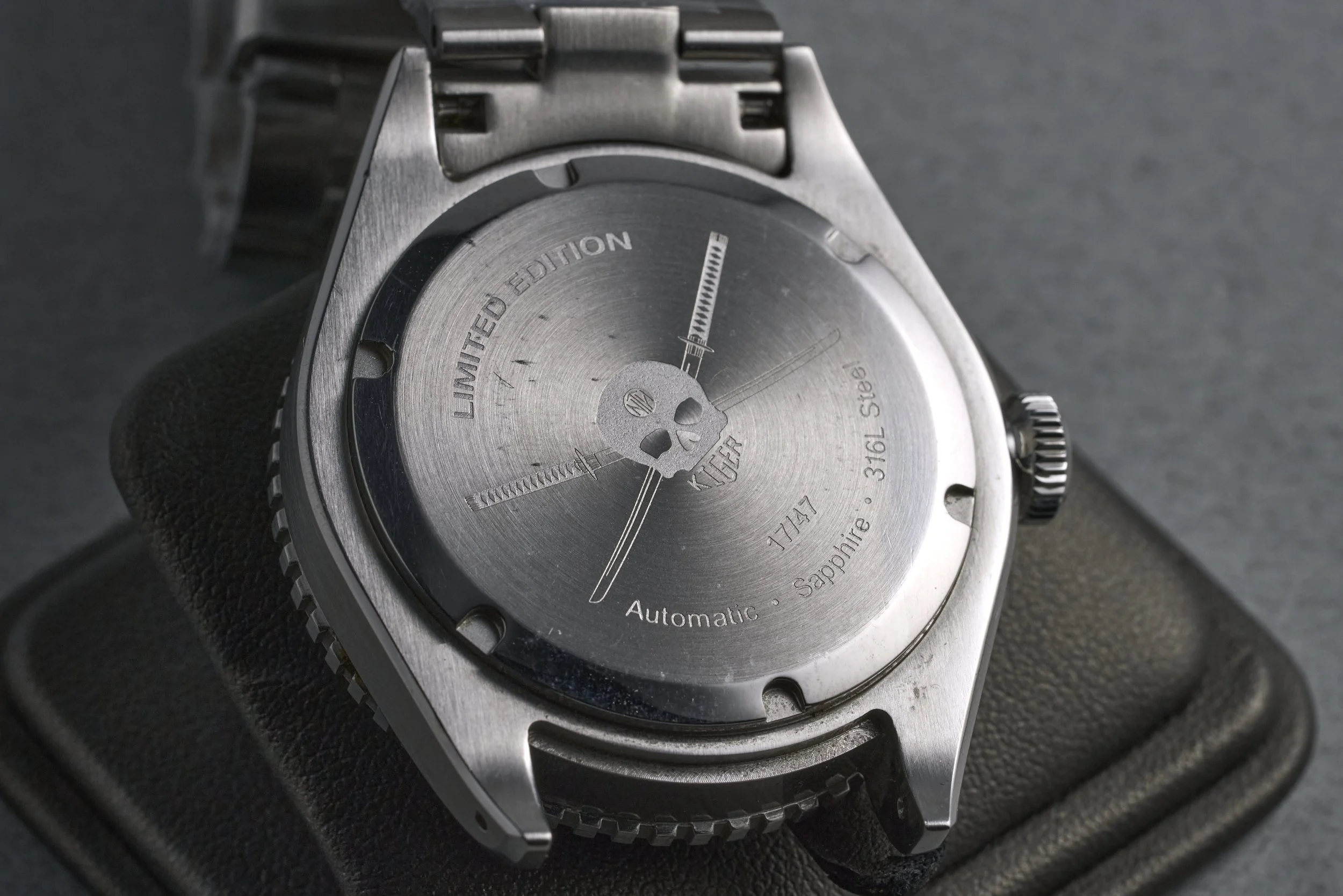 kiger-milsub.limeted.edition.box-milsub-black.dial-2019-oysterpalace-OP2295-10.jpg