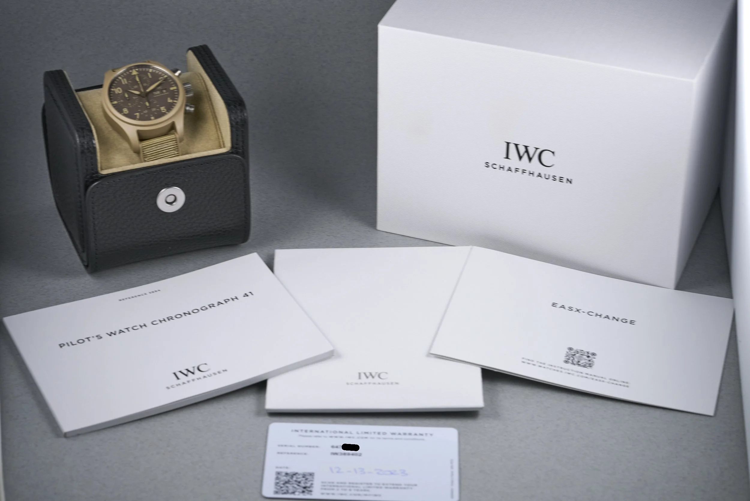 iwc-Pilots.Watch.Chronograph.41.TOPGUN.Mojave.Desert.boxpapers-IW389402-brown.dial-2023-oysterpalace-OP2271-09.jpg