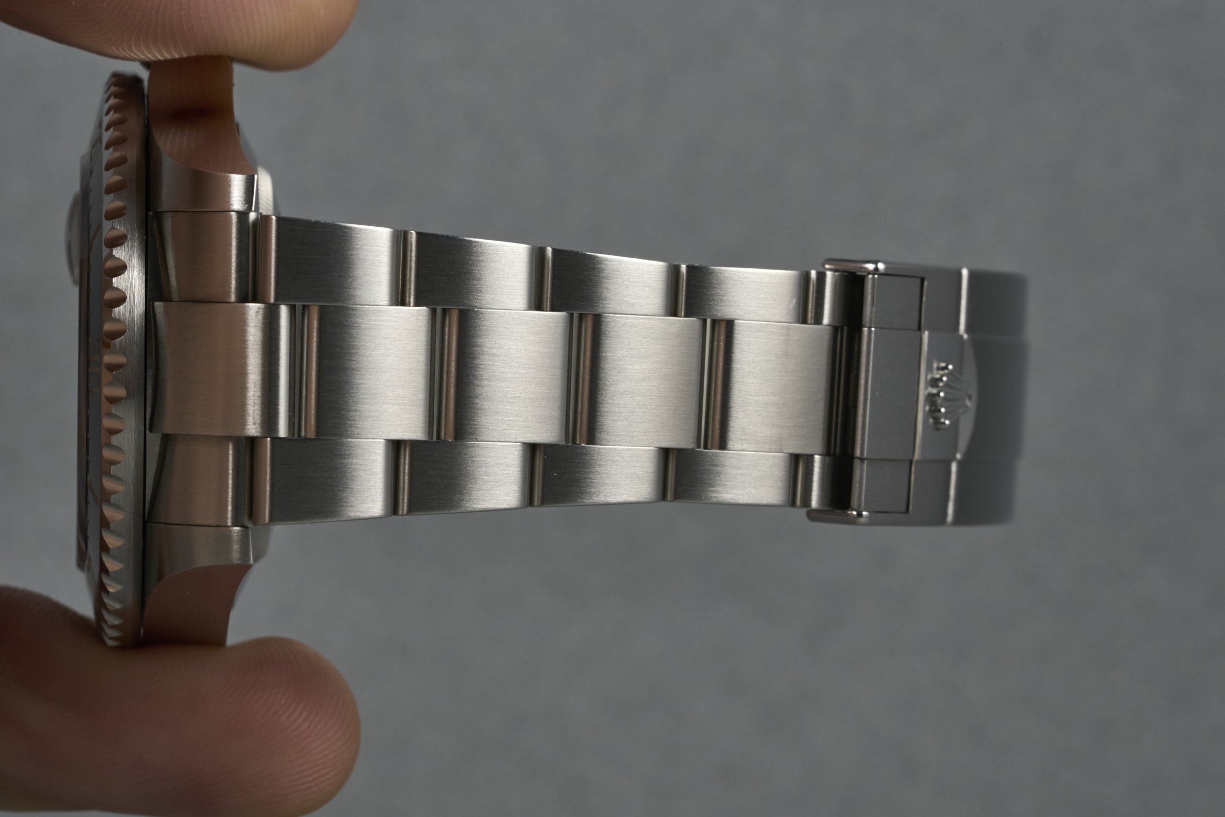 rolex-sea.dweller.boxpapers-126600-matte.dial-2024.A-oysterpalace-OP2127-08.jpg