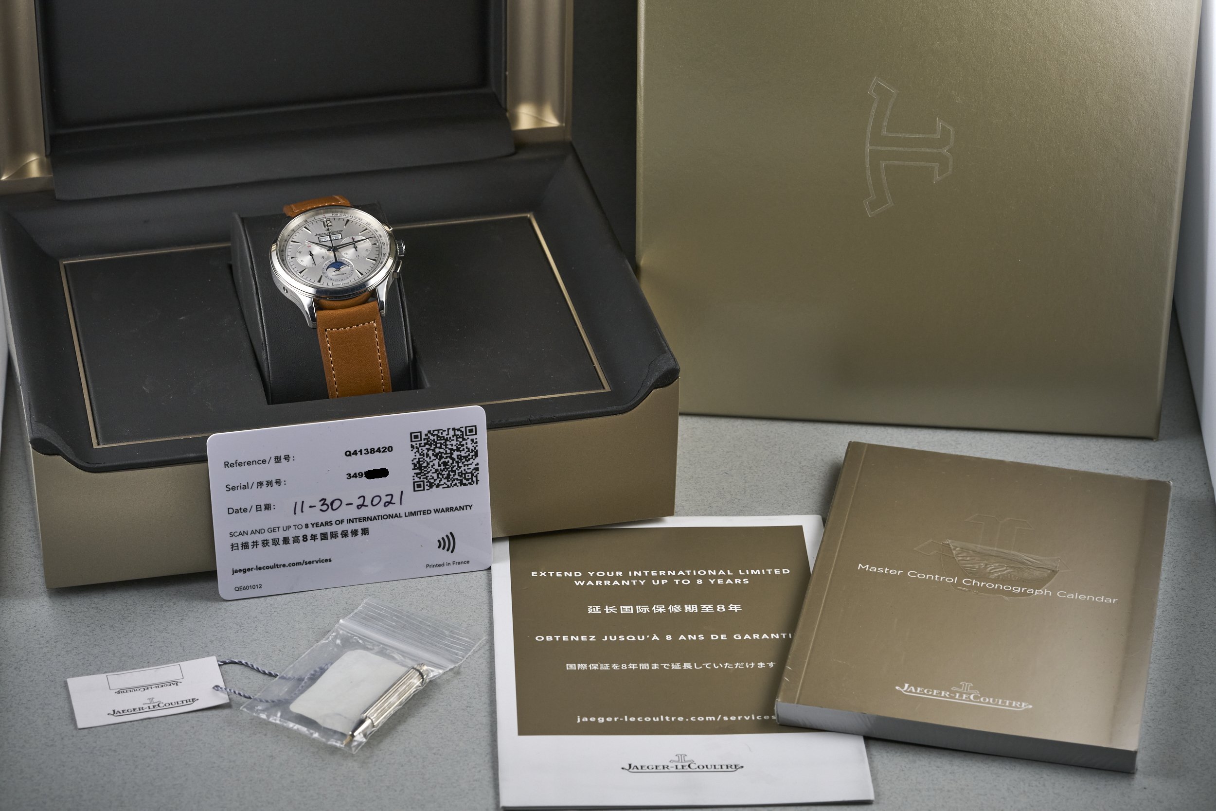 Jaegerlecoultre-master.chronograph.calendar.boxpapers-Q4138420-830.8C9.S-silver.dial-2021-oysterpalace-OP2116-11.jpg