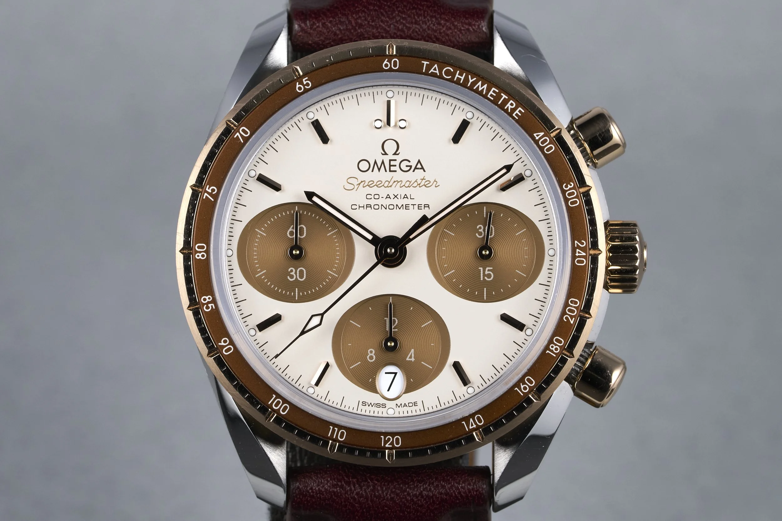 omega-speedmaster.38.twotone.boxpaper-324.23.38.50.02.002-panda.dial-modern-oysterpalace-OP2180-01.jpg
