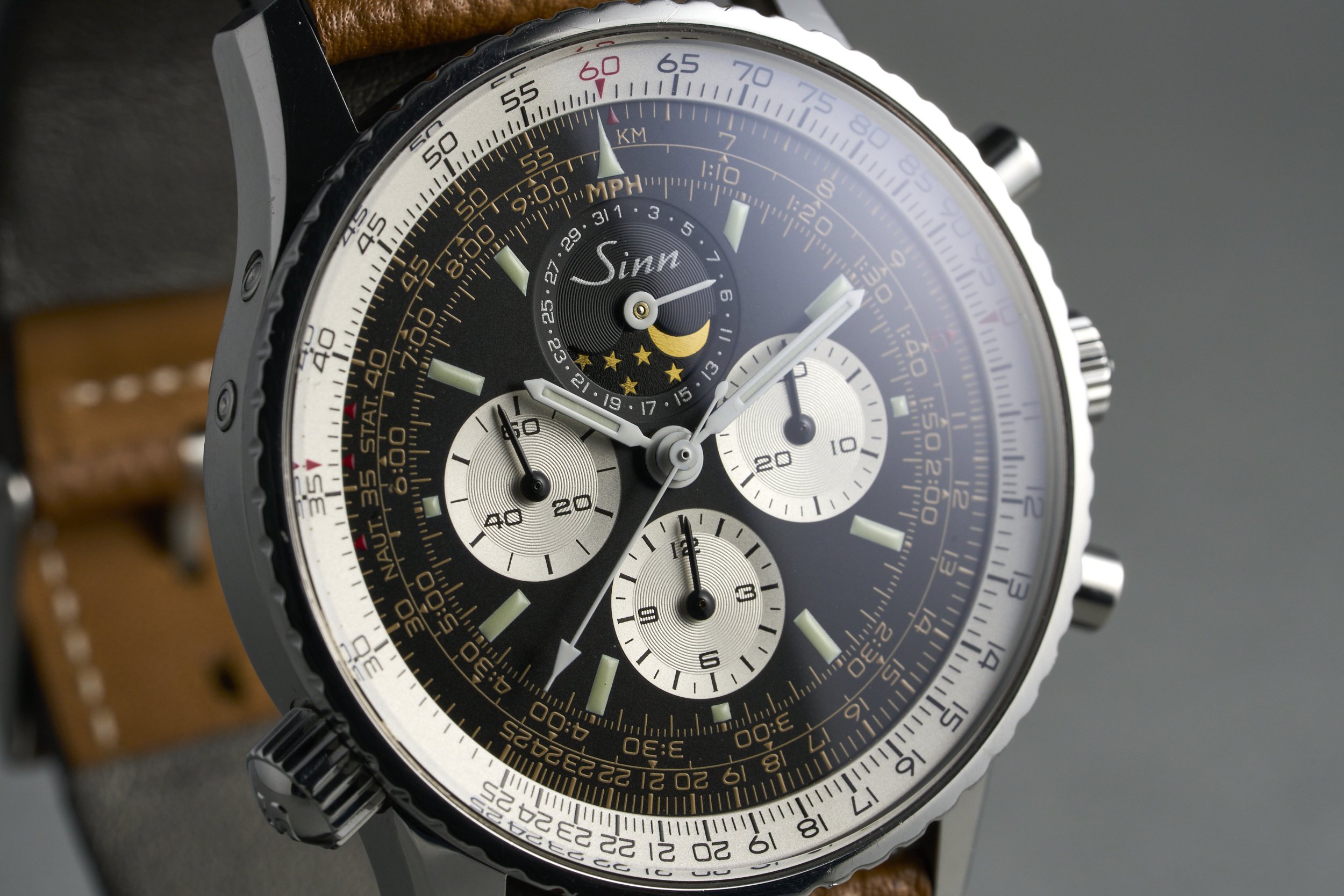 sinn-klassik.box-903.081-reverse.panda.dial-2009-oysterpalace-OP2153-04.jpg
