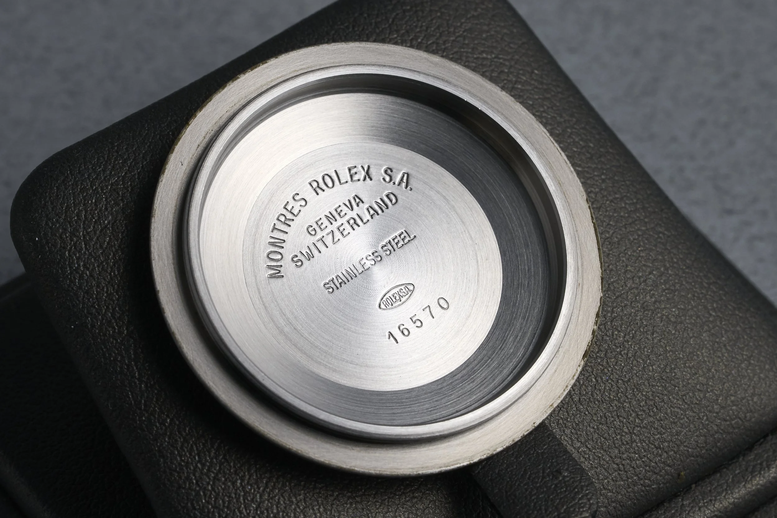 rolex-explorer2.boxpapers-16570-black.tritium.dial-1991.N-oysterpalace-OP2189-15.jpg