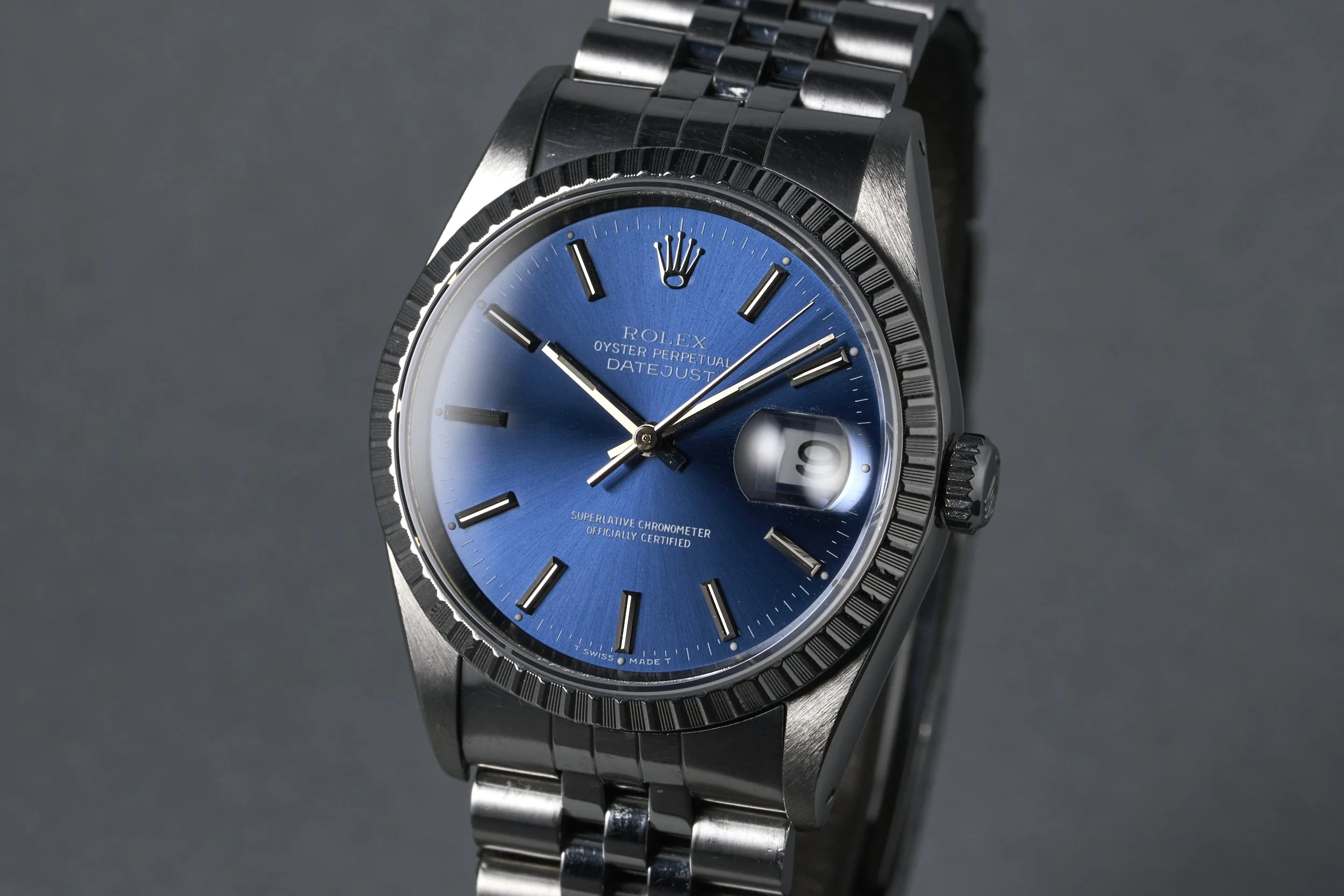 rolex-datejust-16220-blue.dial-1991.X-oysterpalace-OP2176-03.jpg