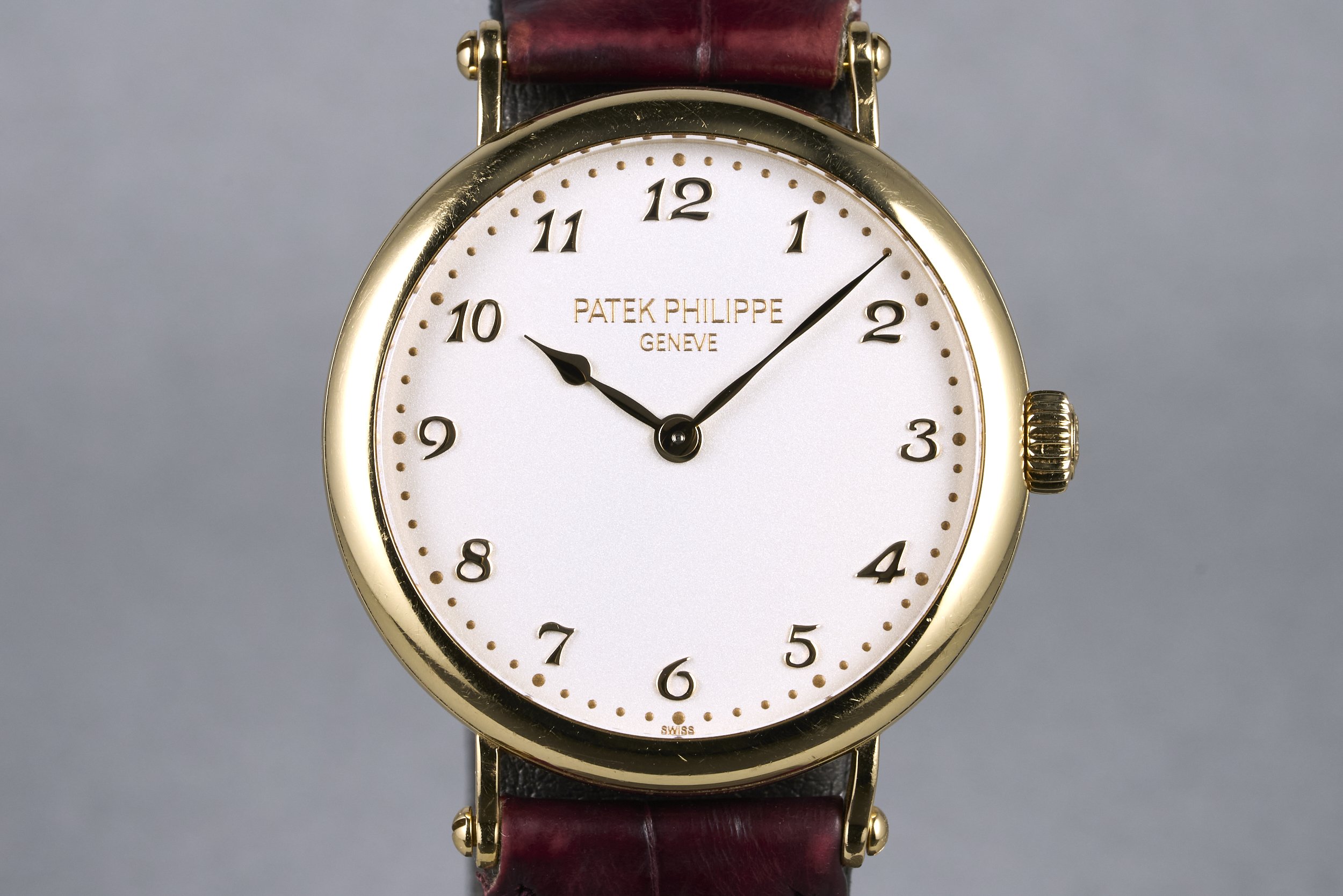 patek-calatrava.yellowgold-7200R-silver.dial-2010s-oysterpalace-OP2149-01.jpg