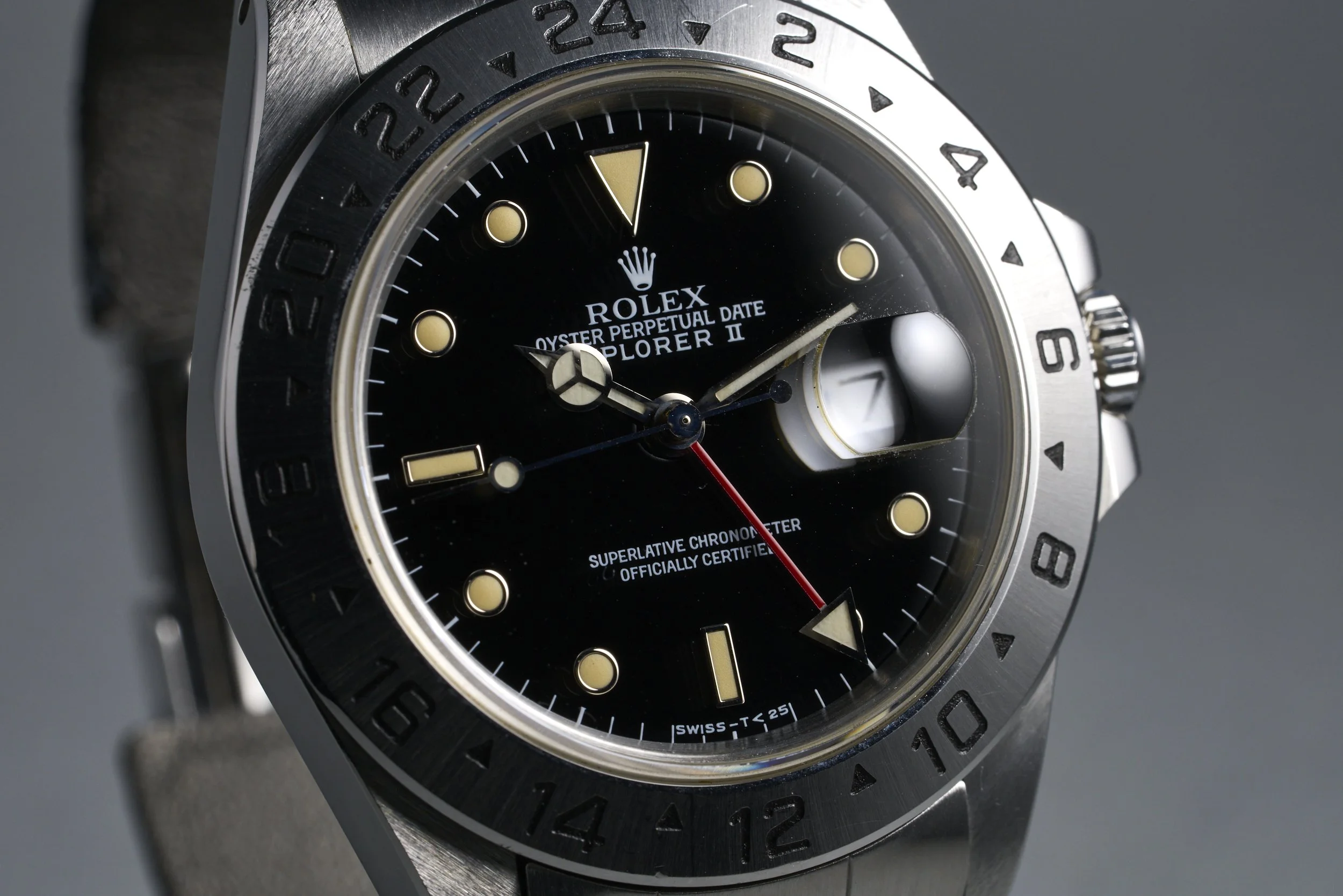 rolex-explorer2.boxpapers-16570-black.tritium.dial-1991.N-oysterpalace-OP2189-04.jpg