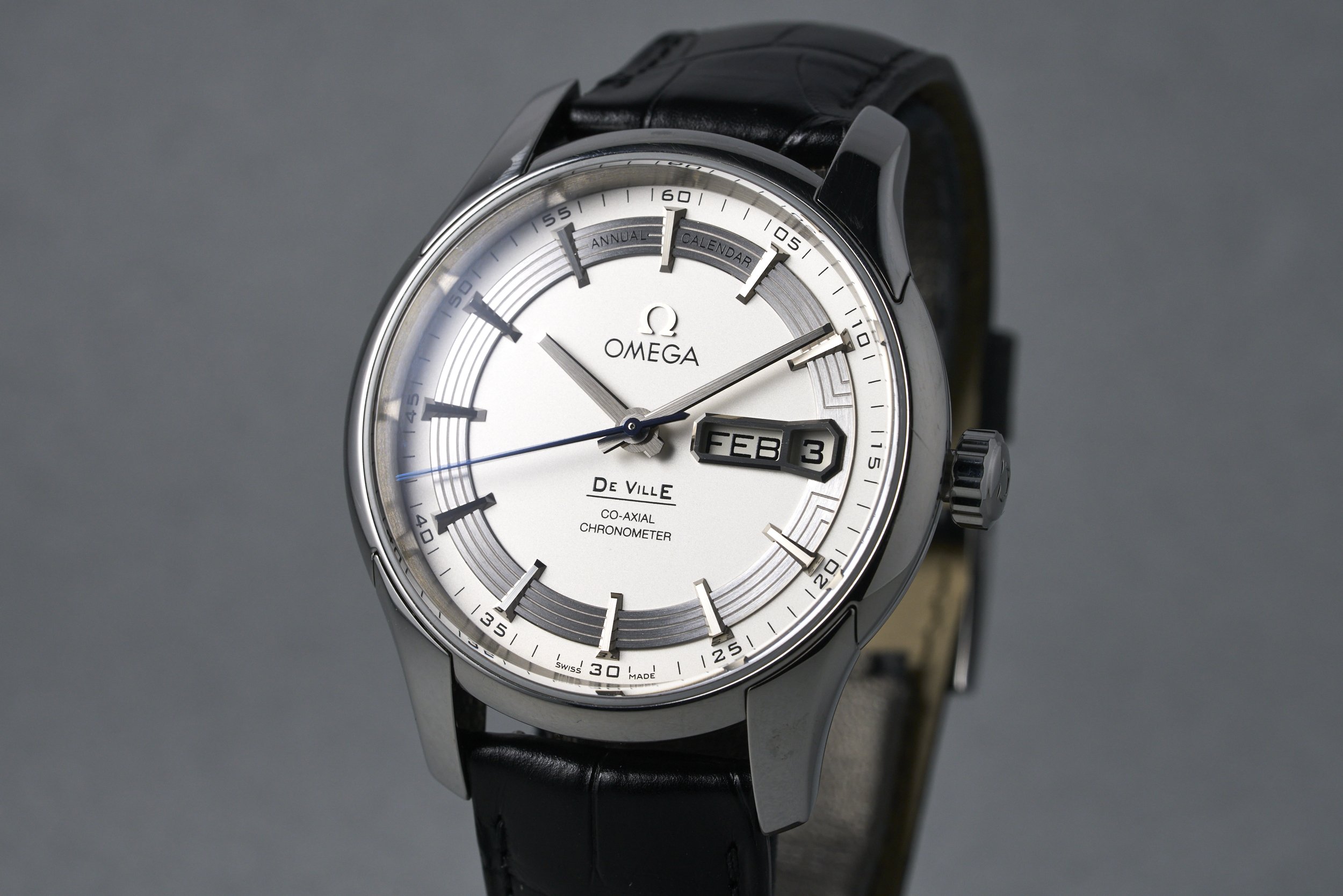 omega-DeVille.hour.vision.boxpapers-431.33.41.22.02.001-silver.dial-2019-oysterpalace-OP2323-03.jpg
